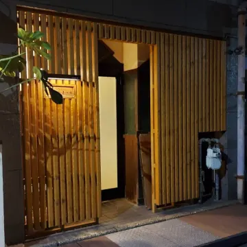 記念日にぴったりの特別なディナー体験 | 【アニバーサリーディナープラン】海と大地の恵みを堪能する季節のイタリアンコース全10品＋メッセージプレート付き（希望制）★渡辺通駅から徒歩5分★