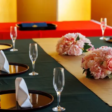 大阪城公園を望む格式高い日本料理レストラン | 6名～24名【個室確約★顔合わせプラン】懐石コース＋フリードリンク＋メッセージプレート★プランナーとの事前打ち合わせ付き★KKRホテル大阪内日本料理レストランで絶景と共に過ごす和やかな顔合わせのひととき★