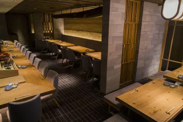 海と緑に囲まれたリゾートで特別なひとときを | 【アニバーサリーランチプラン】東京の名店直伝の寿司と九州の新鮮な海鮮を堪能★玄海おまかせコース全12品★ホールケーキのオプションあり★海と緑に囲まれたTHE LUIGANS Spa & Resort内レストランで楽しむ本格寿司★