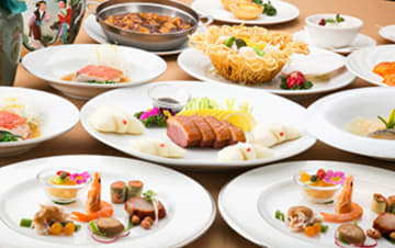 旬の食材にこだわった豪華絢爛な四川料理でご長寿をお祝い | 5名～20名【貴賓席確約★ご長寿お祝いプラン】ふかひれの姿煮込みや北京ダックなど豪華四川料理ランチ全9品～興福コース～＋ワンドリンク＋お祝いメッセージ付桃饅頭★松坂屋本館最上階★