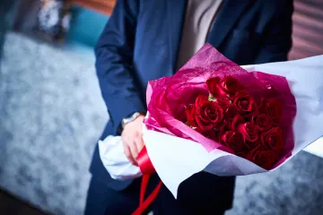 サプライズを演出！「バラの花束」付きプラン | 12/24・25限定【半個室確約／クリスマスプラン】天空のクリスマスディナー「ノエルコース全6皿」＋乾杯シャンパン＋スペシャルメッセージプレート★生バラの花束12本＆クリスマスのお土産付き★プロポーズや記念日にお勧め★