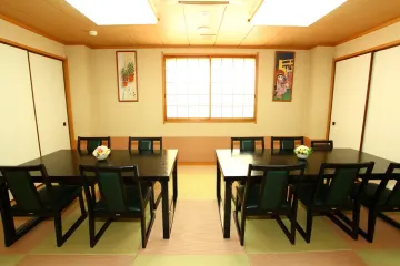 個室でご家族だけの落ち着いた時間を | 【個室確約 / お宮参りプラン】老舗日本料理店で楽しむお祝い会席全12品 ～松コース～