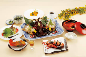 伊勢海老尽くしの贅沢ランチで、晴れの日を彩る | 【個室確約×お食い初めランチ】伊勢海老料理を堪能できる全10品｜お食い初め膳＆メッセージカード対応｜JR三宮駅徒歩1分・絶景を眺めながらお子様の健やかな成長を祝う特別なひととき
