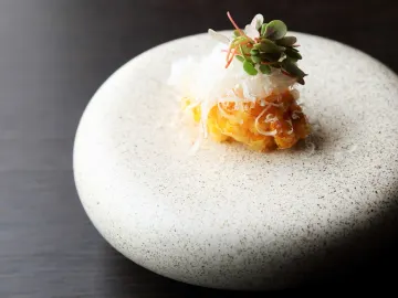 使用食材への徹底したこだわり | 元旦〜1月4日【最大6名様で利用可能な半個室有★年始限定・お正月お祝いランチプラン】心華やぐ美食のひととき★素材の魅力、造り手の想いを紡ぐ、滋味豊かな割烹フレンチ〜大人の隠れ家×名古屋の名店