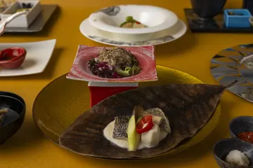 選りすぐりの食材で創り出される懐石・会席料理 | 【高層階窓側席確約 土日祝限定アニバーサリーランチ】蒼天が贈るAnniversaryPlan―FUKU Style―＋乾杯シャンパン＋記念日プレート付きスペシャルケーキ