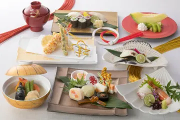 四季折々の旬食材で仕上げた、Anny限定お祝い会席 | 30名までご案内可【Anny限定 / 結納・顔合わせプラン】落ち着きある和個室を確約！旬食材で仕上げた絶品会席★阪急「十三駅」より徒歩5分のホテル内和食店★