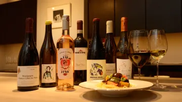 花束やギフトで届ける感動的なサプライズ | 【アニバーサリーディナー】地元食材のイタリアンコース全3種★メッセージ付きプレート追加可★栄駅徒歩5分の大人の隠れ家