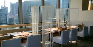 銀座の街並みと東京タワーを望む至高の空間 | 【最大10名×お祝いプラン】料理長厳選のA5ランク黒毛和牛を堪能！すき焼きorしゃぶしゃぶの選べるメインなど全8品★銀座の洗練された和空間で特別な時間を