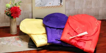 お祝いカラーのちゃんちゃんこ貸出＆記念撮影サービス付き！ | 【個室確約 還暦・ご長寿プラン】ちゃんちゃんこ貸出＆記念撮影サービス付き！季節のお祝い会席コース柏の由緒ある式場内の日本料理店★