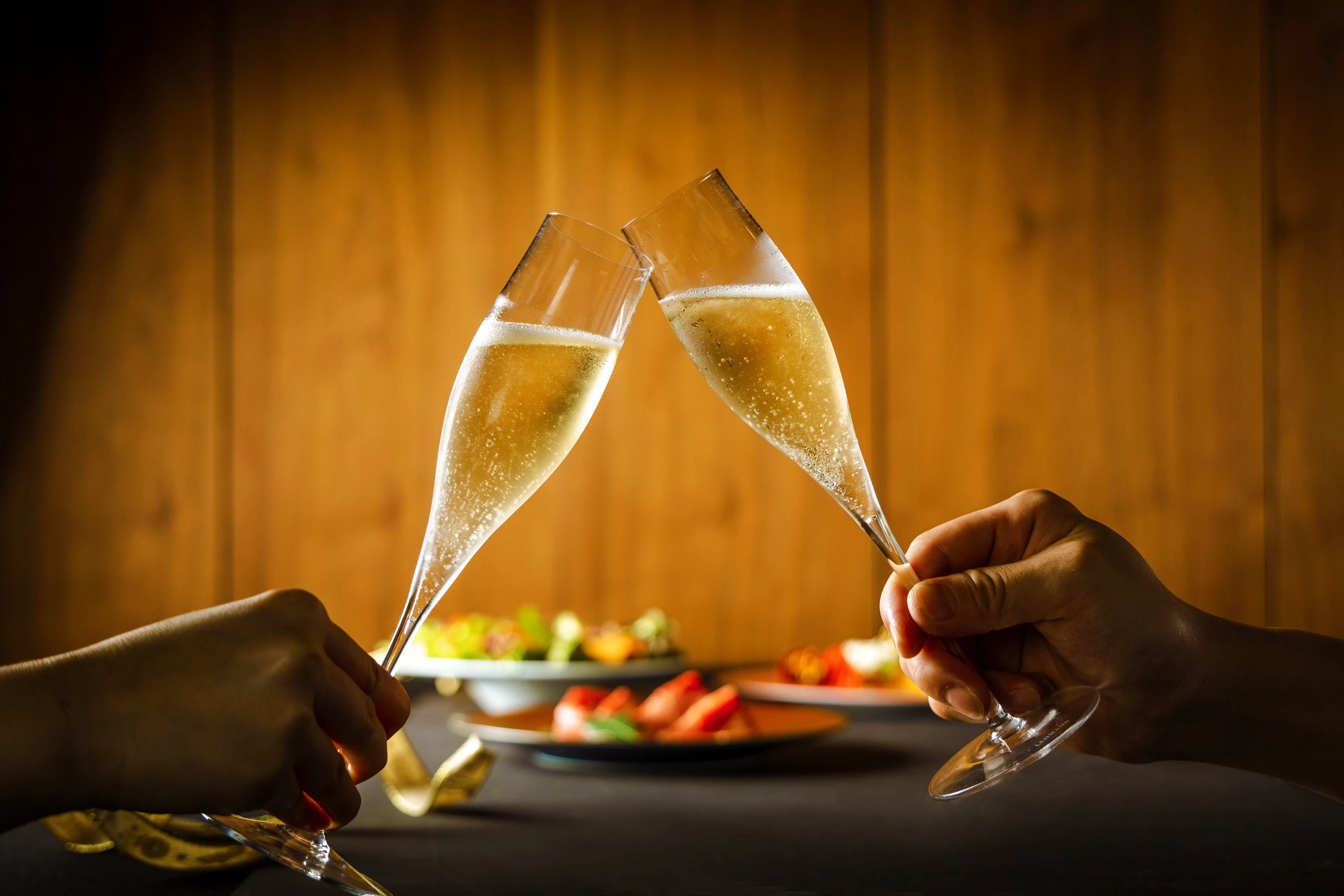 乾杯シャンパン