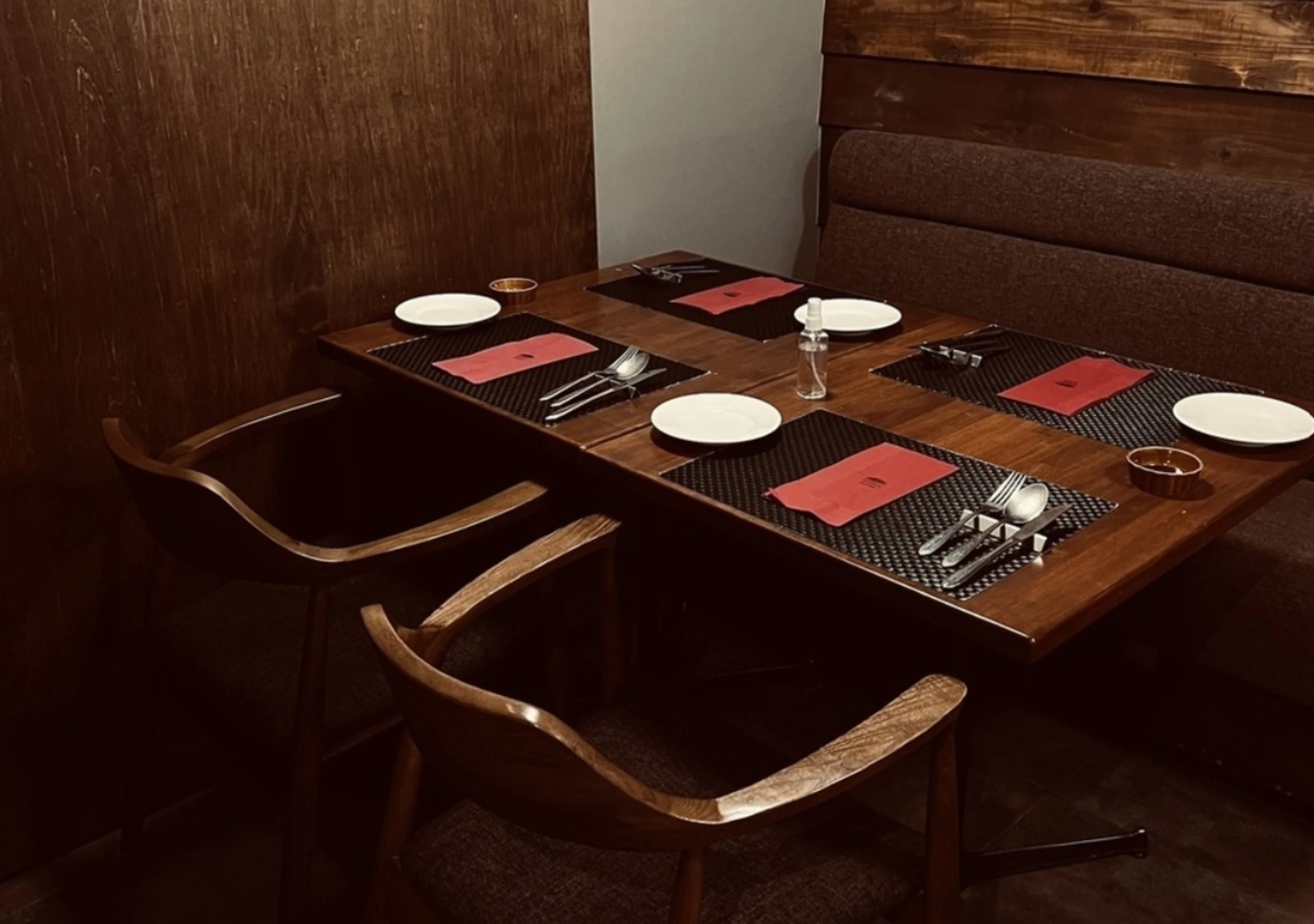 テーブル個室席確約