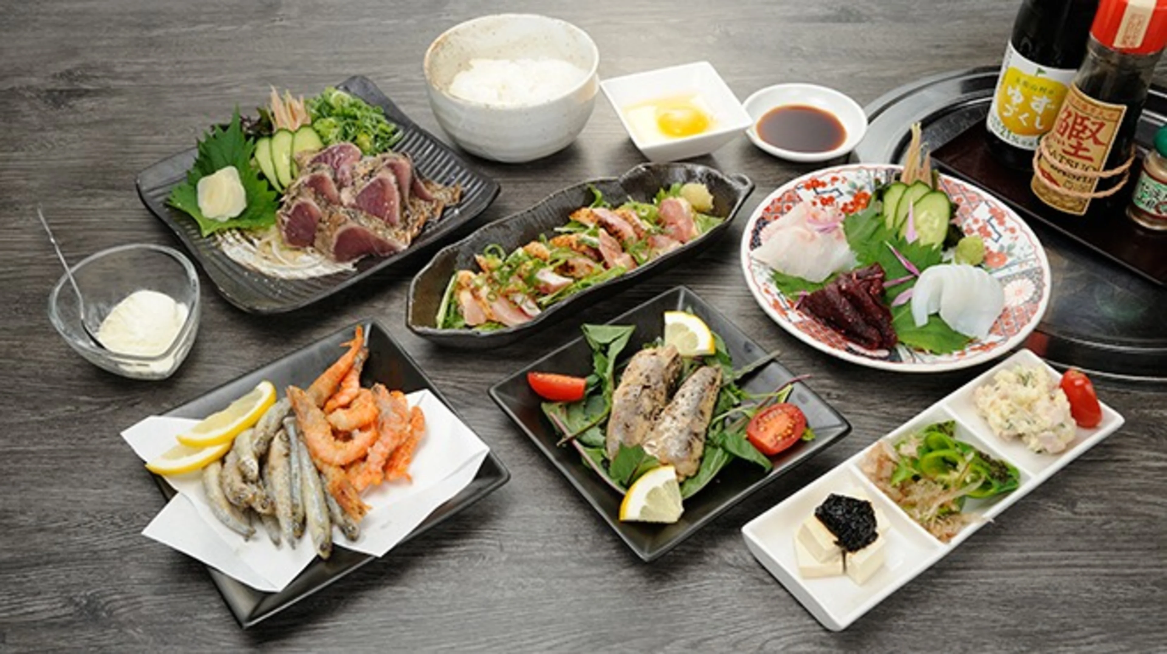 【アニバーサリーディナーin大阪（京橋）】土佐名物のカツオ・はちきん地鶏含む全9品のわら焼きフルコース★2時間飲み放題付き