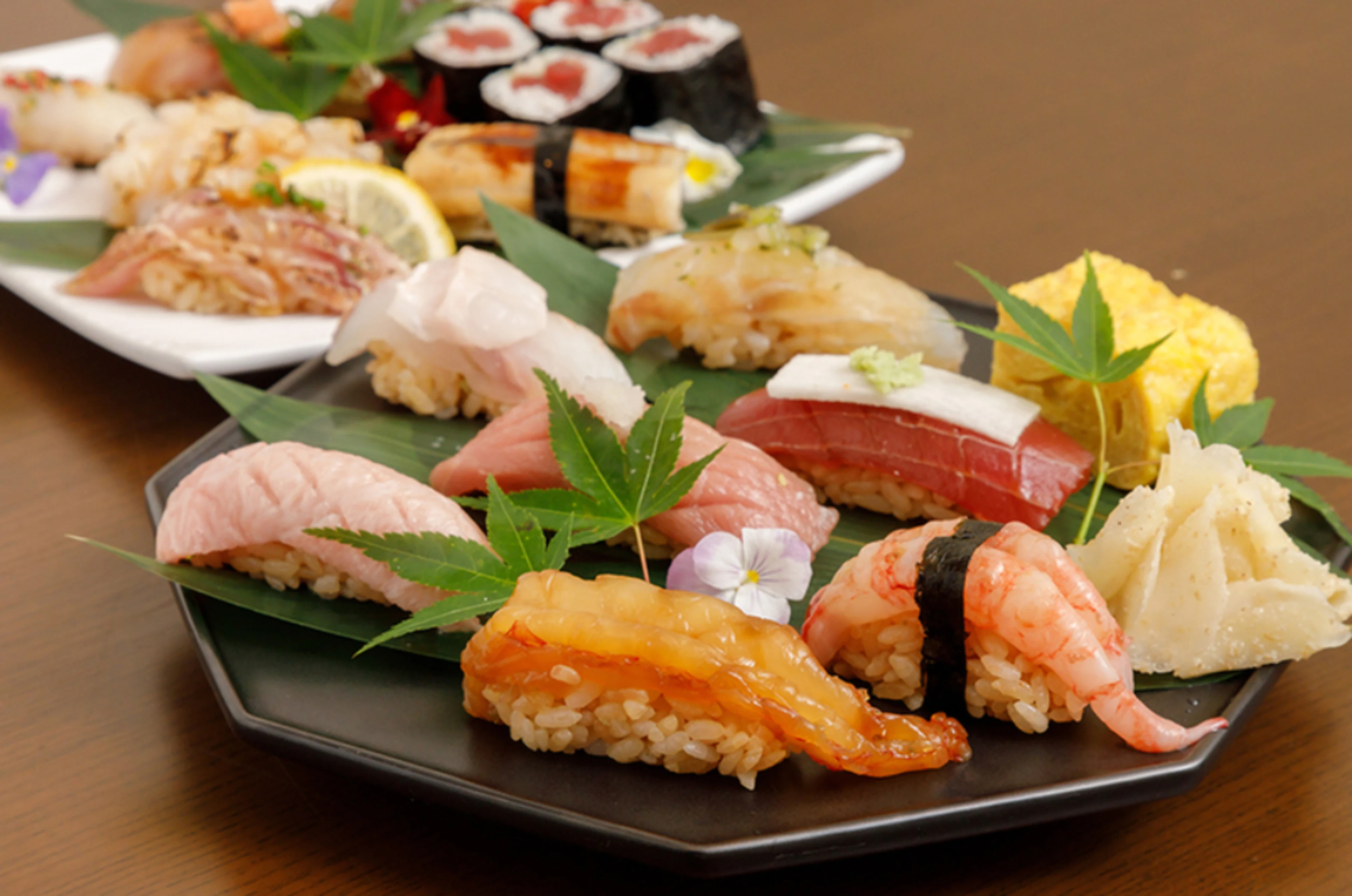 アニバーサリーランチ ～輝～ 厳選素材絶品握り＋椀物＋メッセージ付デザート★新栄町で楽しむ江戸前寿司★