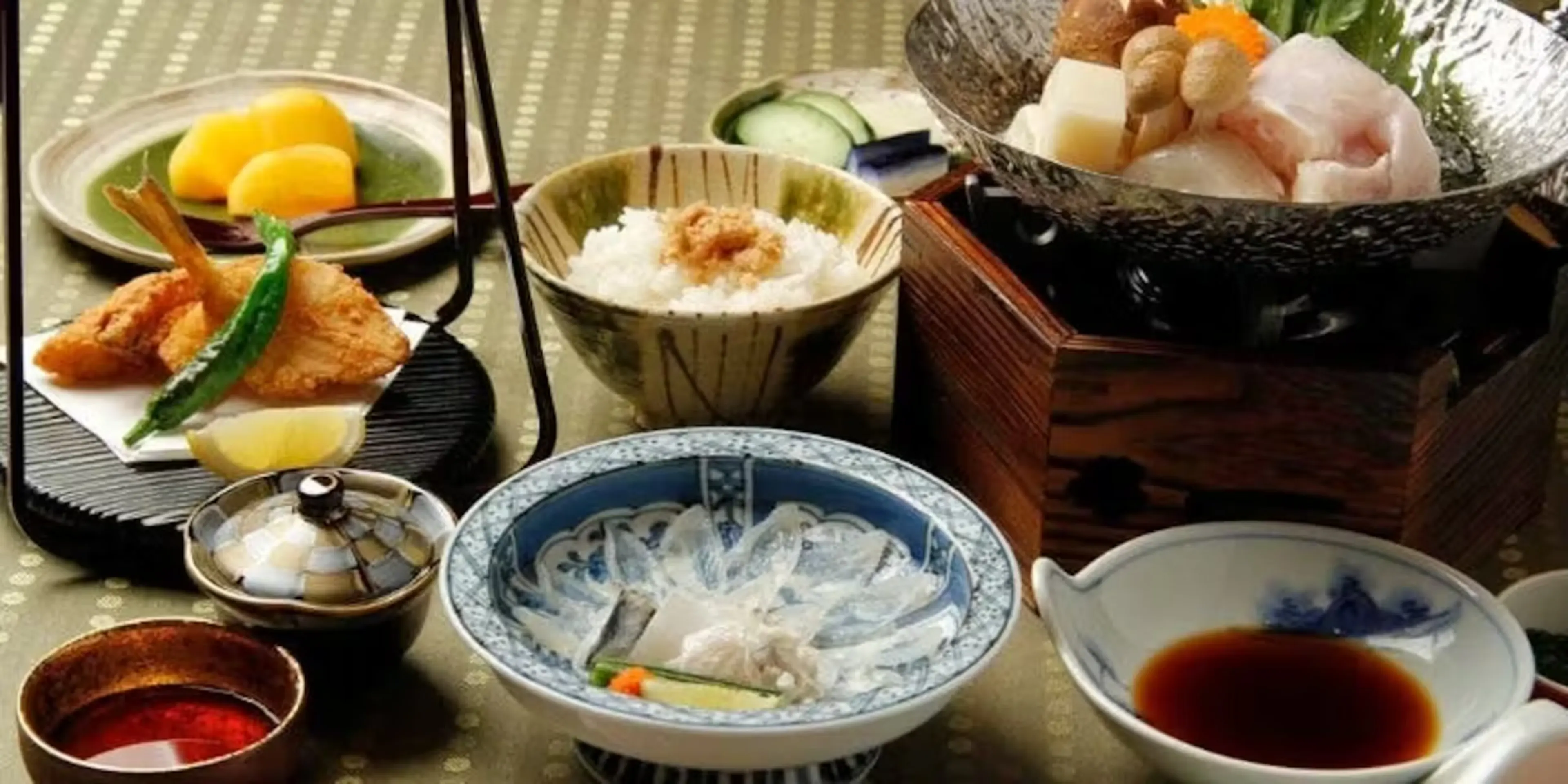 最大16名【半個室確約・個室も可×顔合わせプラン】ふくの薄造りやふくの唐揚げなどの全6品コース★ふぐ料理の名店で新しい家族となる大切な日を祝う★永田町駅から徒歩2分