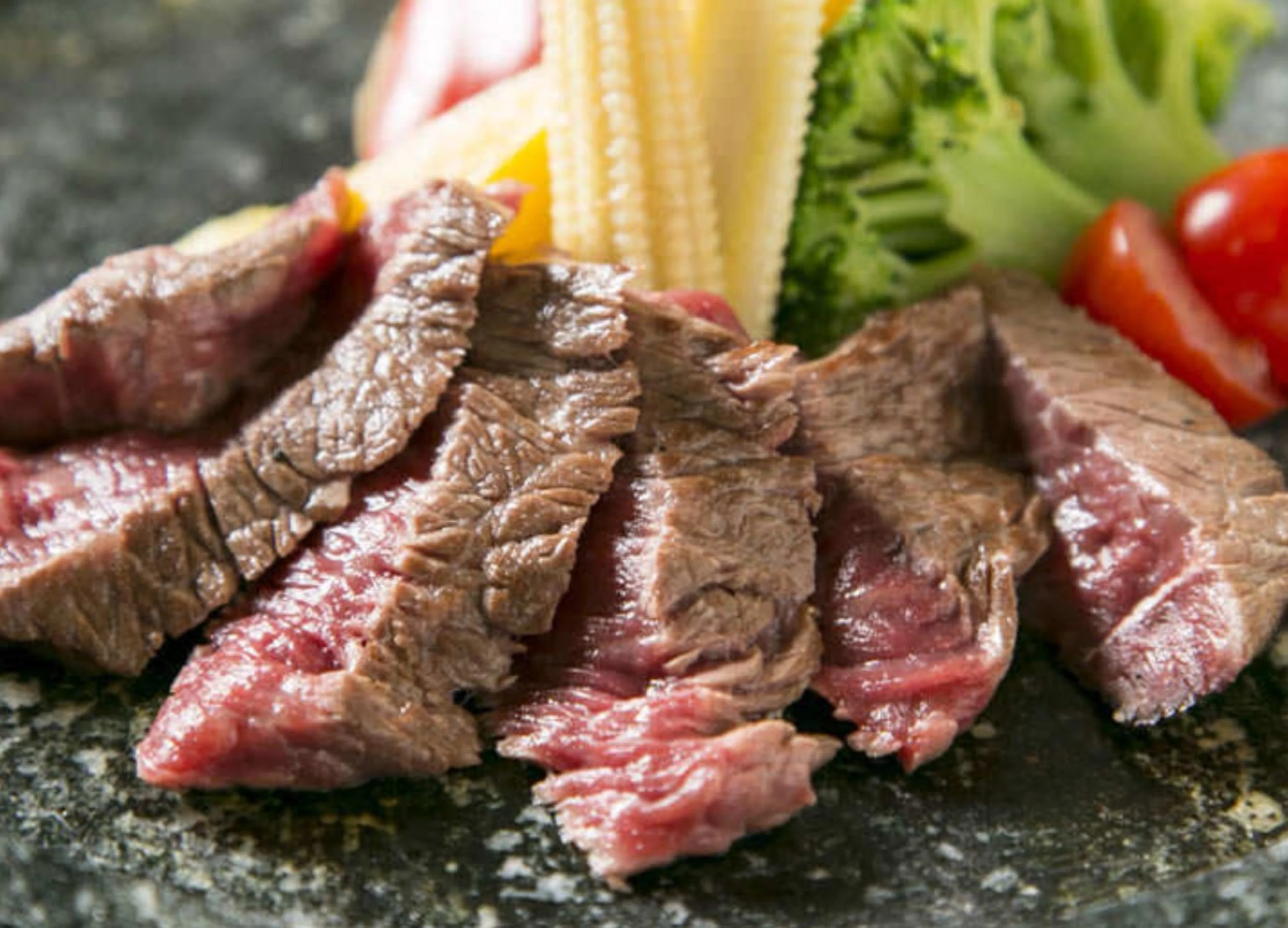 【個室確約×地上200mの絶景！/アニバーサリー】鳥羽コース/前菜、造り、和牛カブリの石焼き等肉割烹懐石全8品＋2h飲み放題★各線新宿駅から徒歩5分