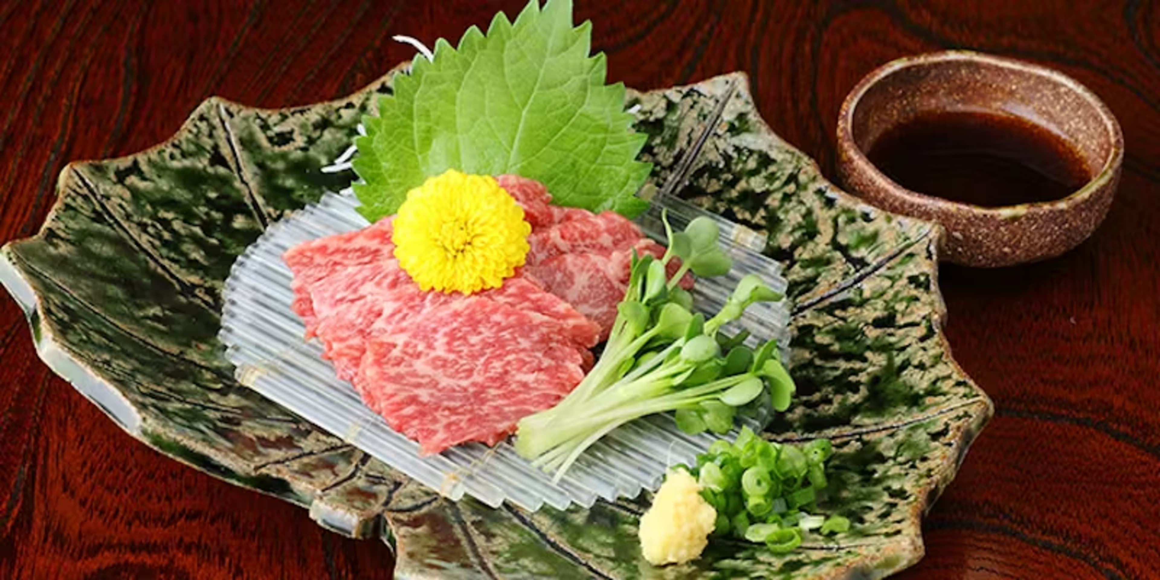 【ご長寿お祝いディナープラン】極上馬刺しや特選鍋含む伊那コース＋メッセージ付きミニケーキ＋スパークリングミニボトル付★信州の心温まる郷土料理を矢場町で堪能！★