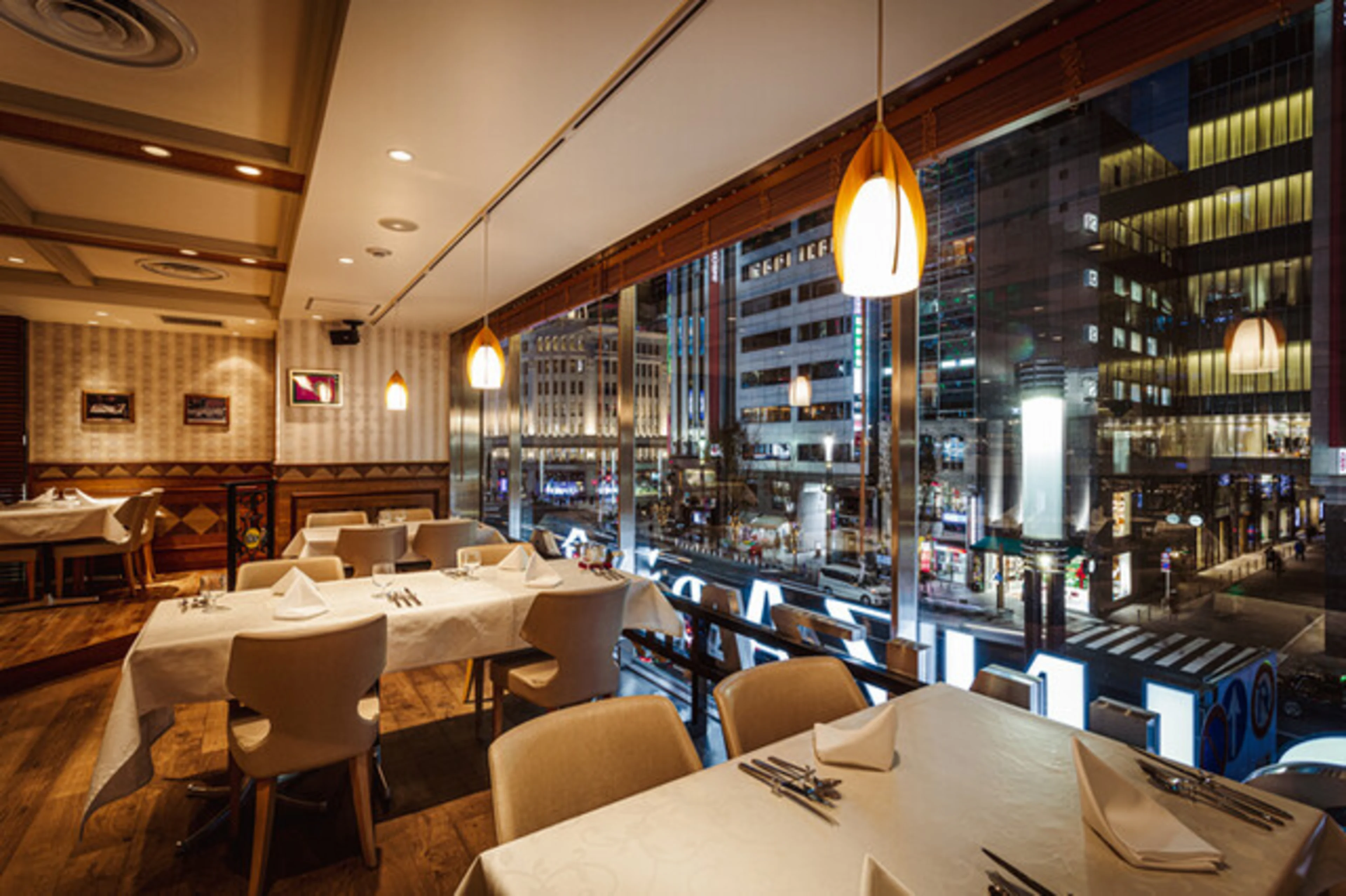 【アニバーサリーディナープラン】銀座駅より徒歩2分★フレンチ×洋食の贅沢ディナーコース全2種＋乾杯スパークリングワイン＋メッセージ付きホールケーキ