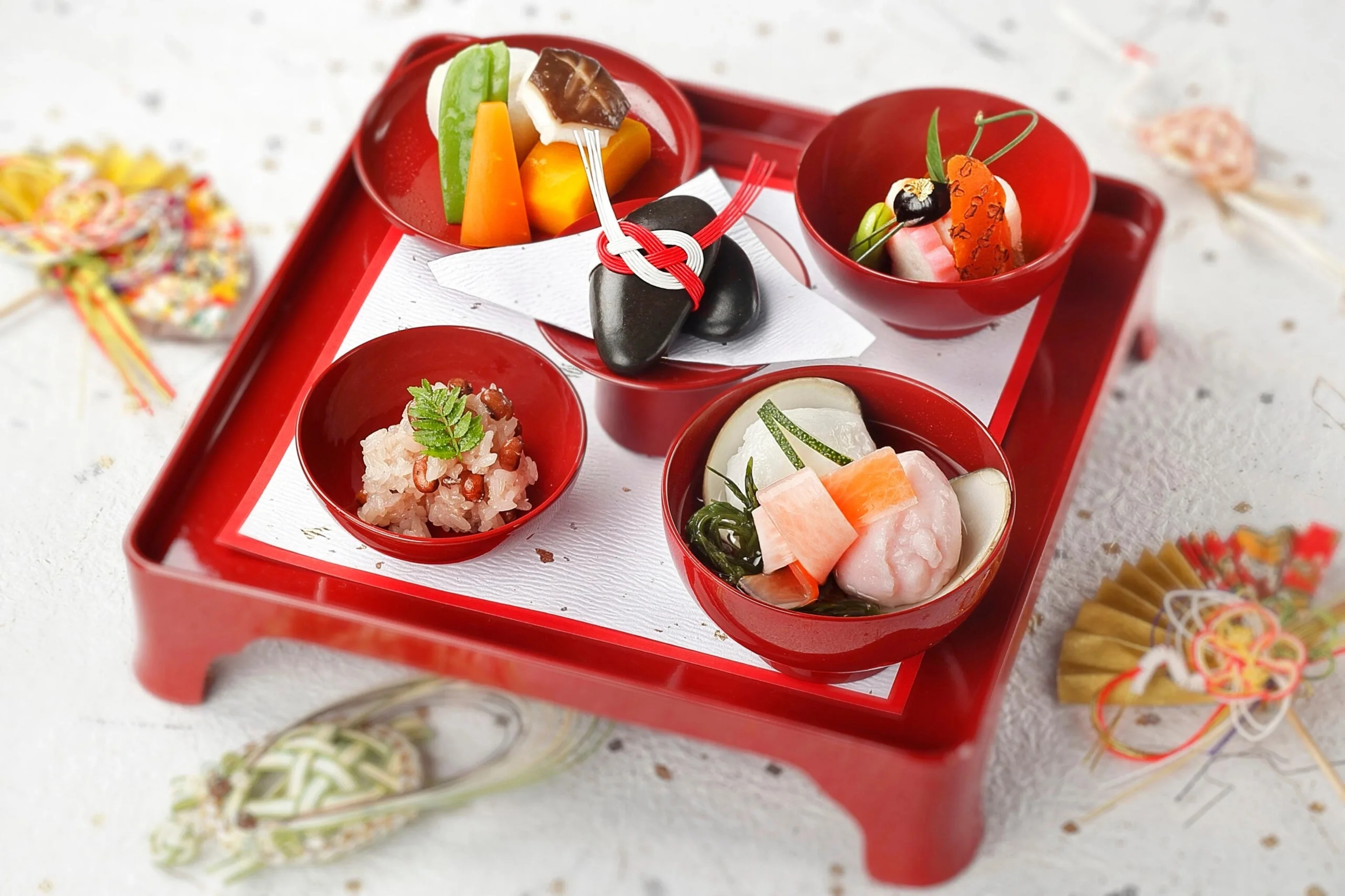 【4〜16名様 / 個室確約★お食い初めランチプラン】1830年創業・老舗料亭伝統の味に舌鼓★日本最高峰のおもてなし×季節の恵みと匠の技が織りなす懐石料理〜帝国ホテル 東京 / 日比谷駅徒歩3分