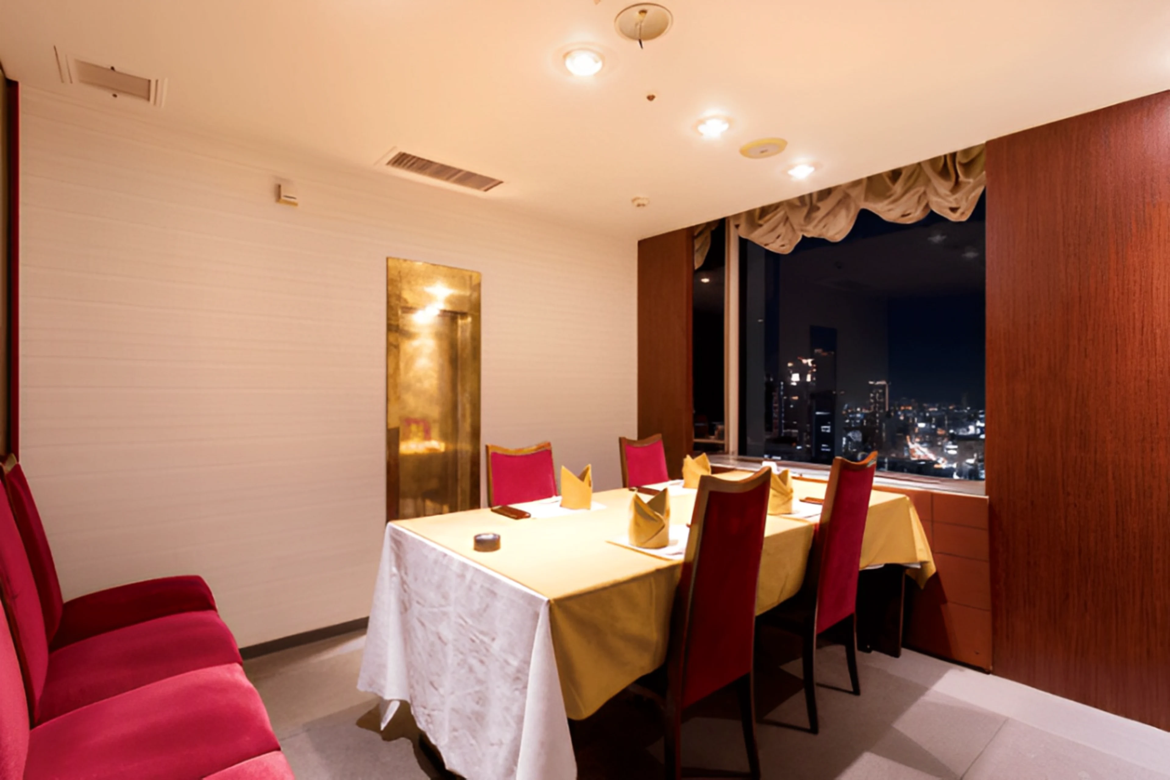 【絶景個室で祝うお食い初め】伊勢海老の活造り×牛フィレ肉など豪華10品コース★お食い初め膳＆メッセージカード対応可★北新地の景色とともにお子様の健やかな成長を願う特別なお祝いに