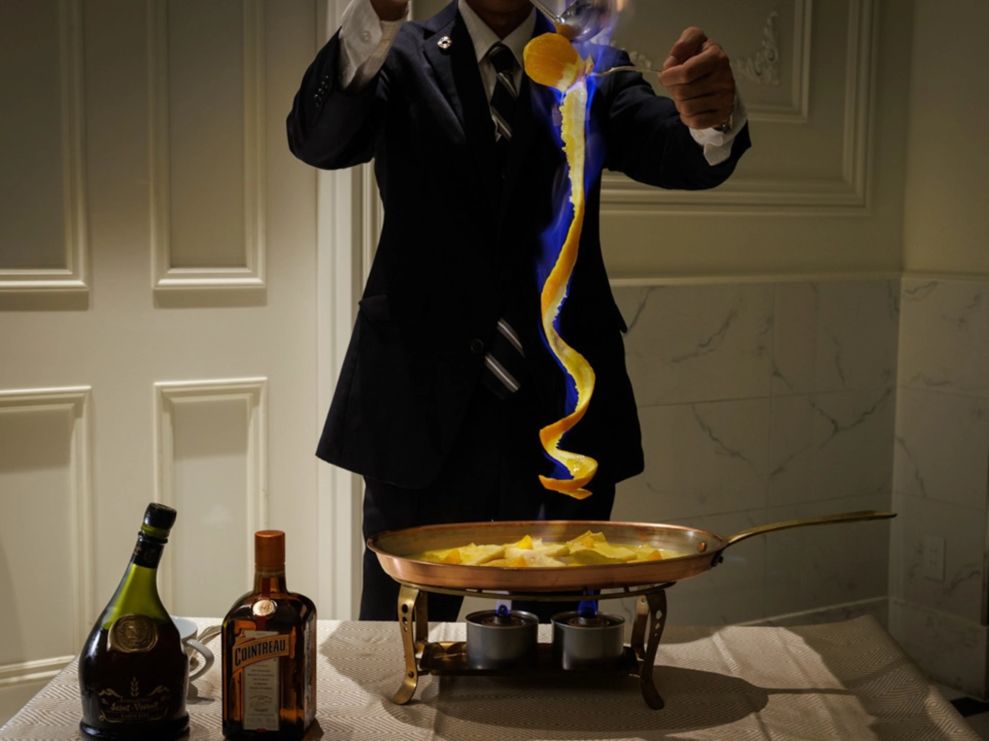 1日1組 / Anny限定【チャペル貸切★窓側席確約 / プロポーズプラン】“愛の炎で燃やすクレープシュゼット”付★至高のイタリアンコース＋乾杯用スパークリングワイン＋メッセージを添えたデザート★チャペル貸切で感動のプロポーズを叶える〜ホテルモントレ姫路