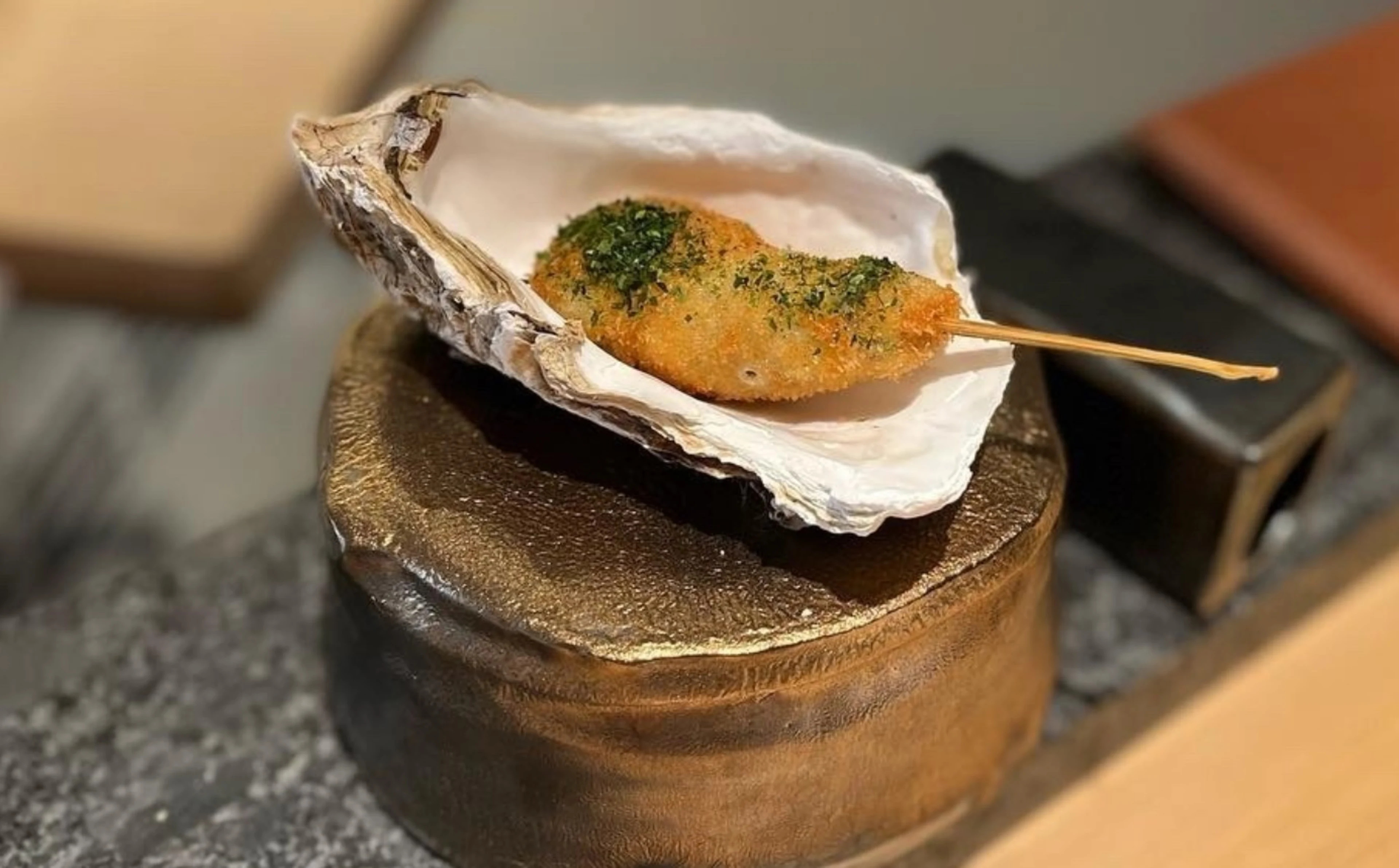 【最大12名×お祝いディナープラン】特別な夜に最適★旬の創作串揚げを堪能するディナーコース★フリードリンク付き★天満の隠れ家で至福のひとときを