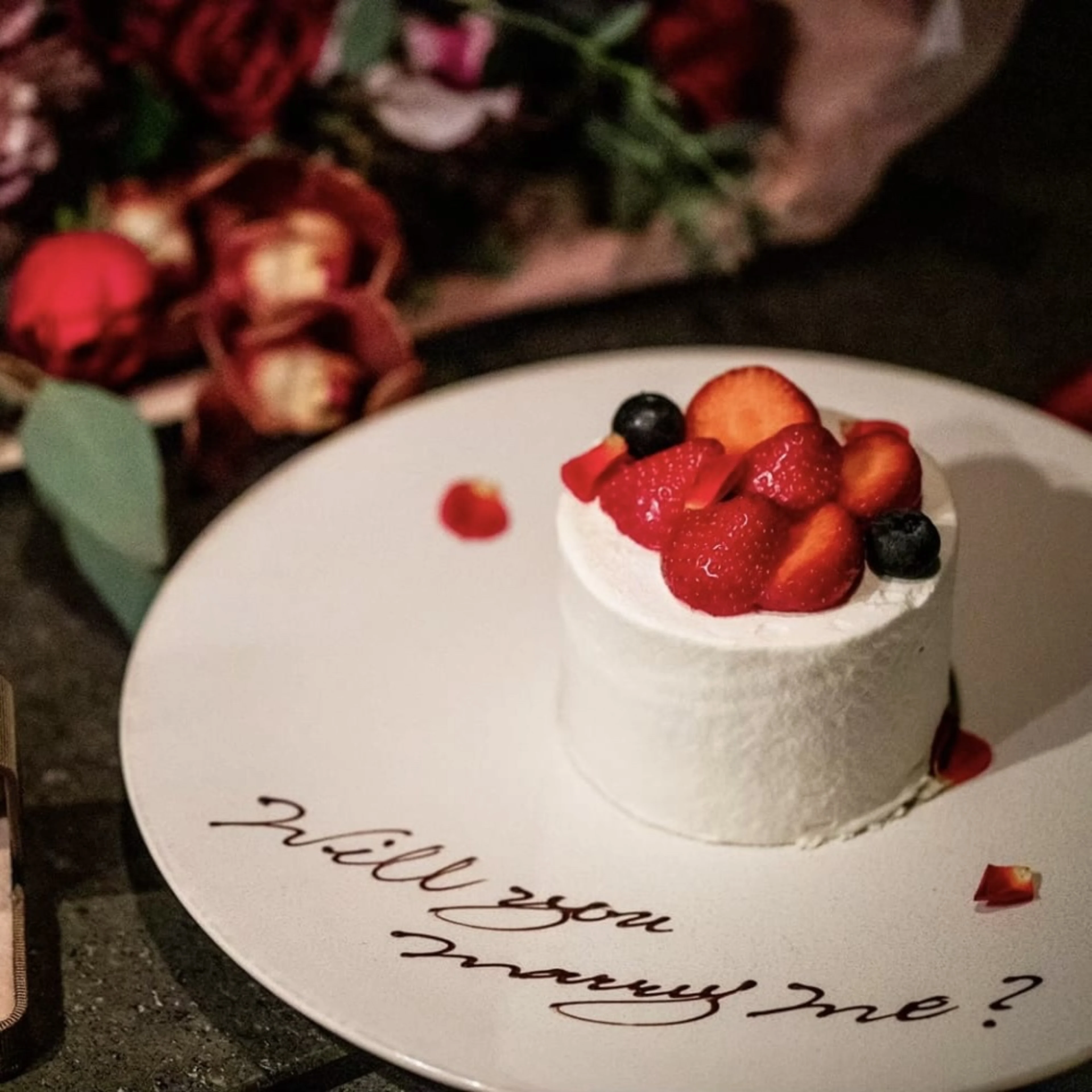 季節のホールケーキ