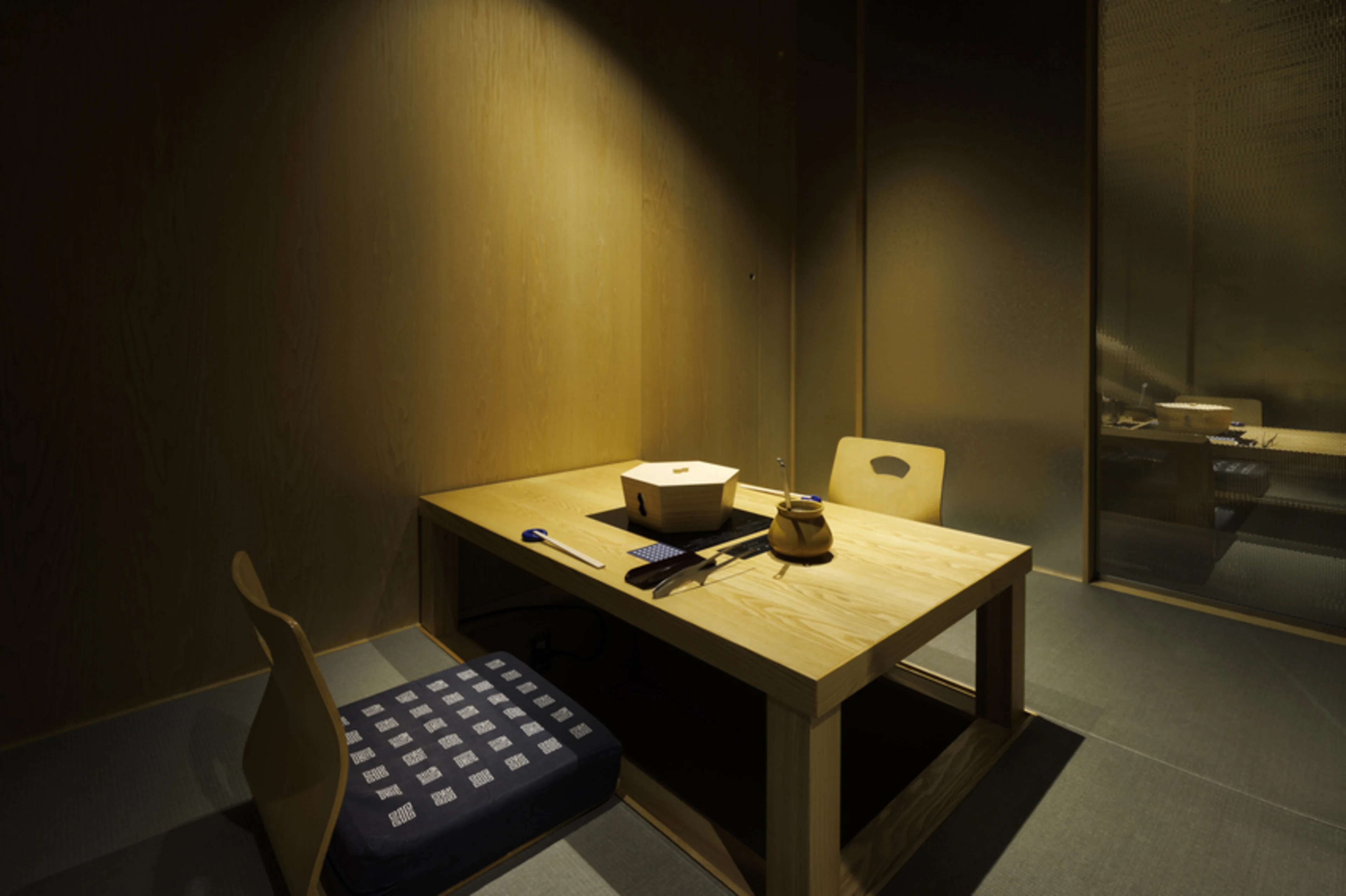 個室（掘りごたつ）