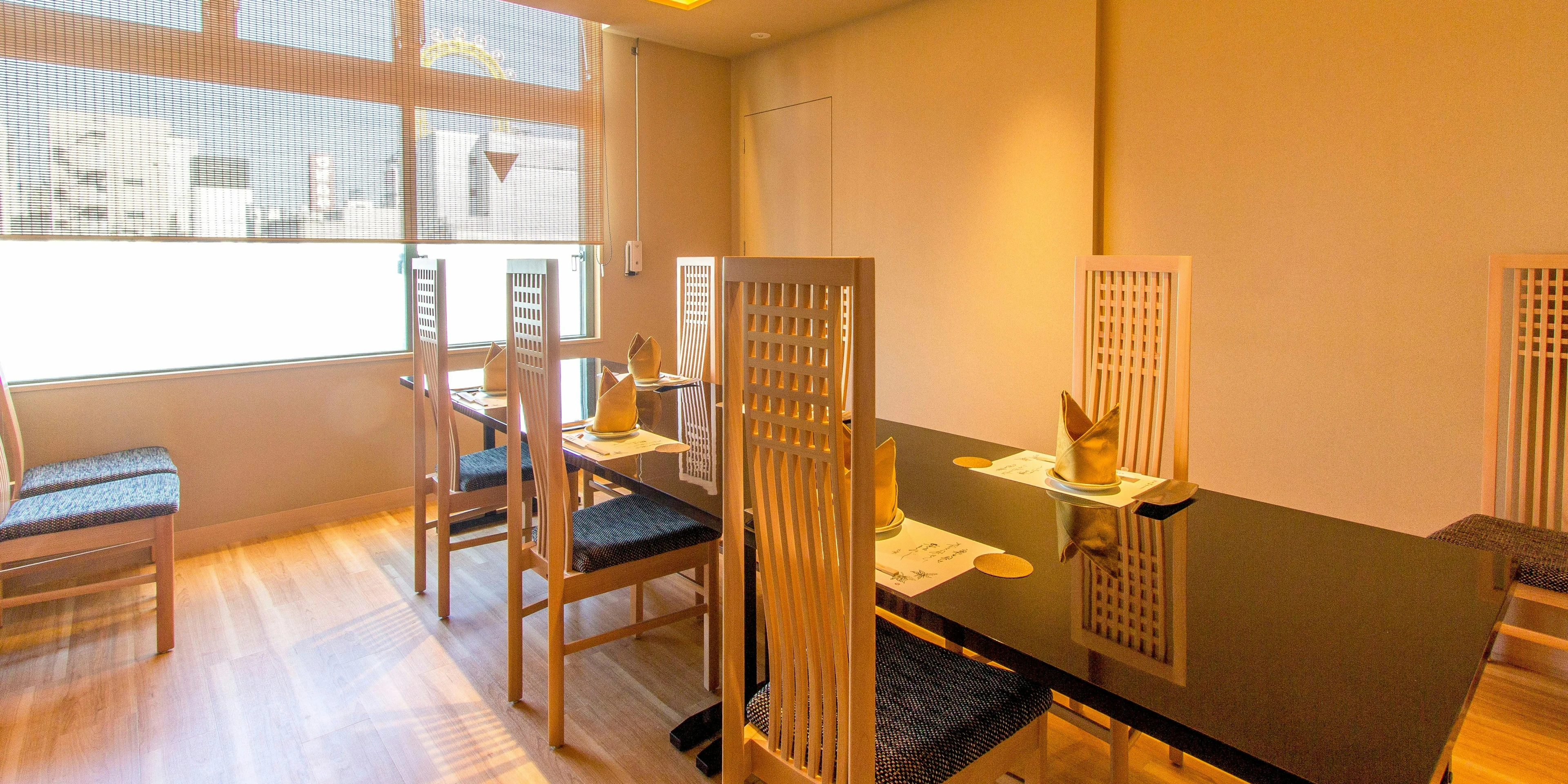 【個室確約・接待・会食ランチ＆ディナープラン】伊勢海老の活造りや牛フィレ肉など豪華12品　喝采（かっさい）コース　★大阪難波で信頼を深めるビジネスシーンに