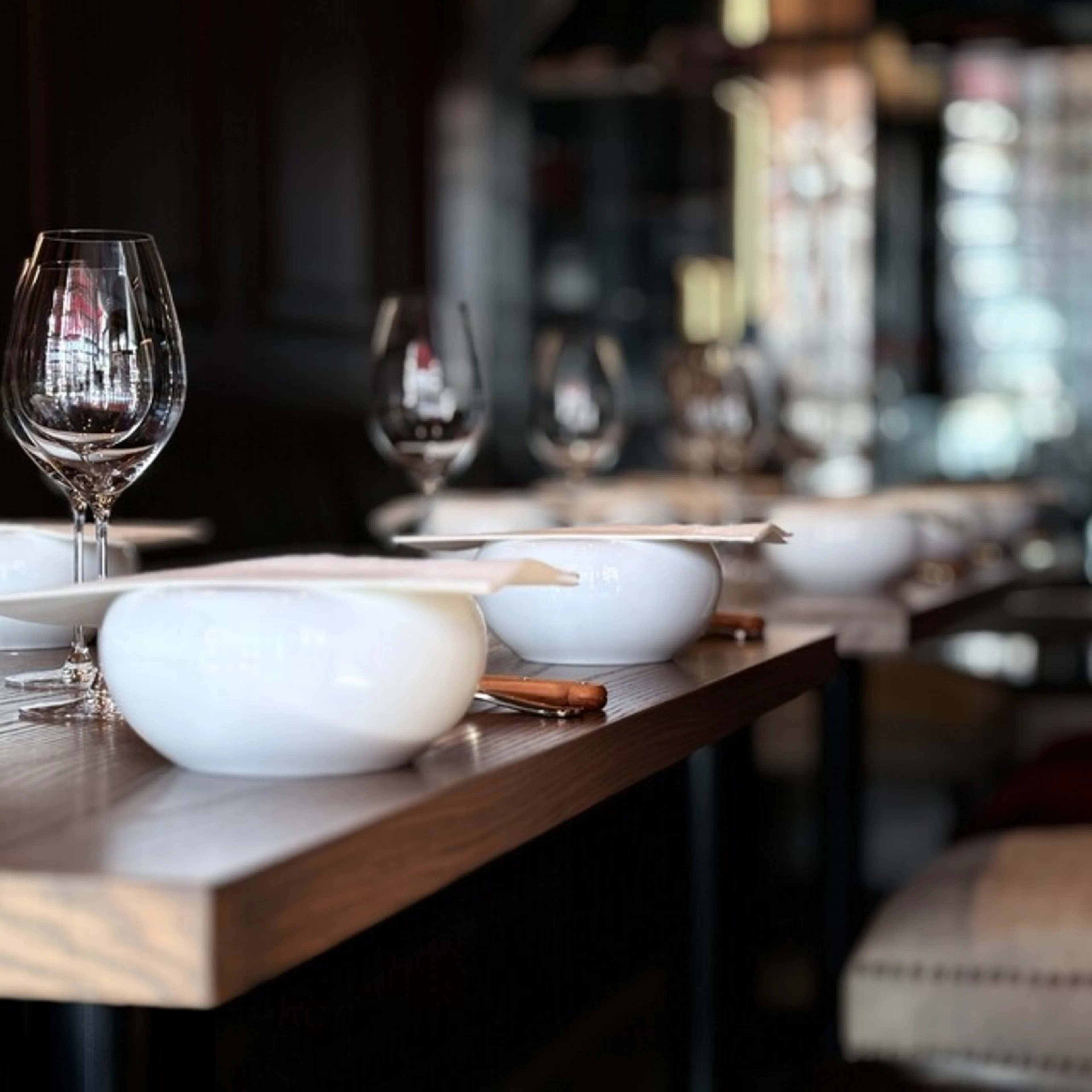 【Anny限定アニバーサリープラン】ジビエ×フレンチ創作ディナー｜選べる2コース＋乾杯ドリンク付き｜横浜・桜木町のスタイリッシュ空間で誕生日や記念日を華やかに