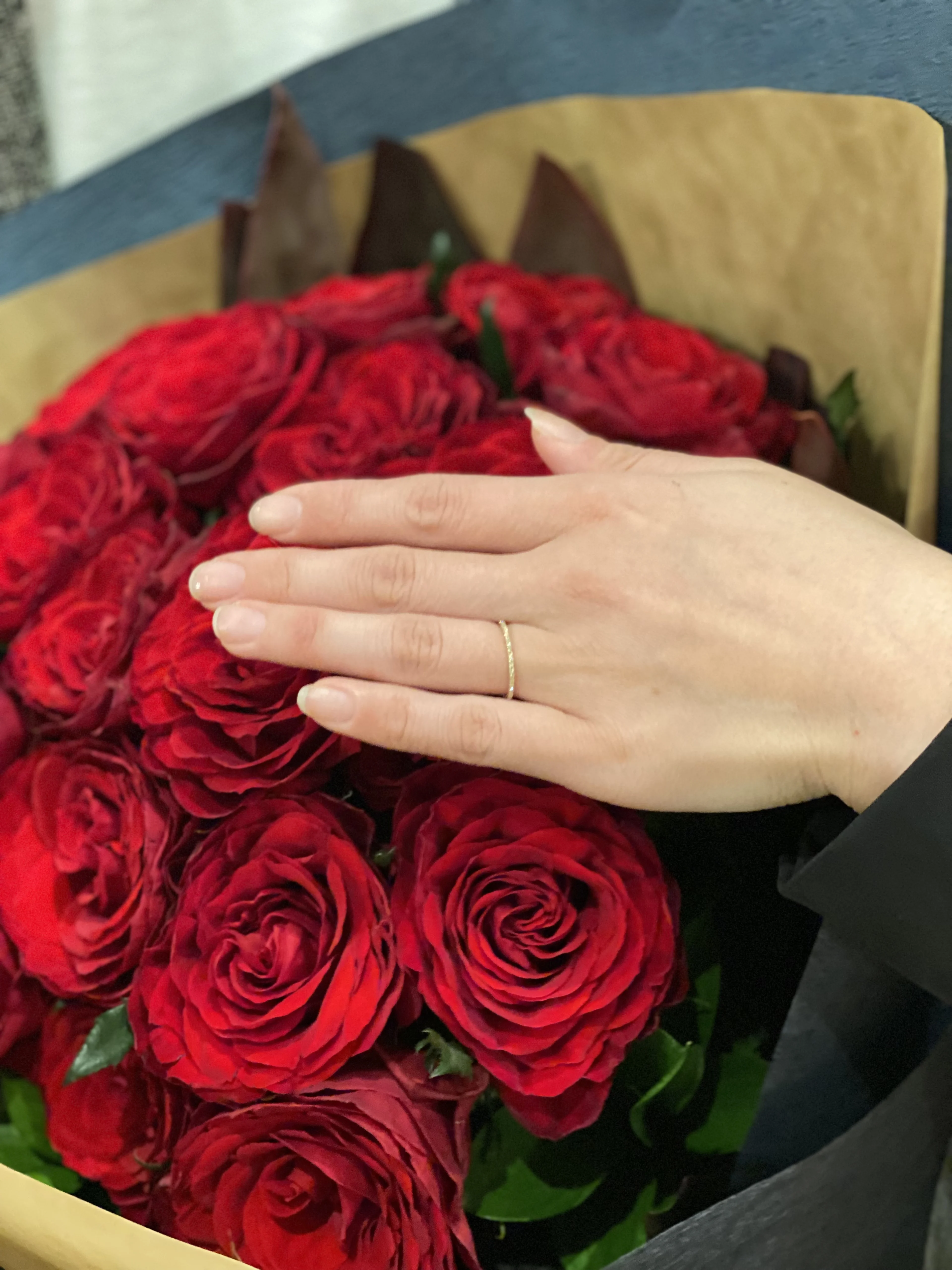 バラの花束12本プレゼント！