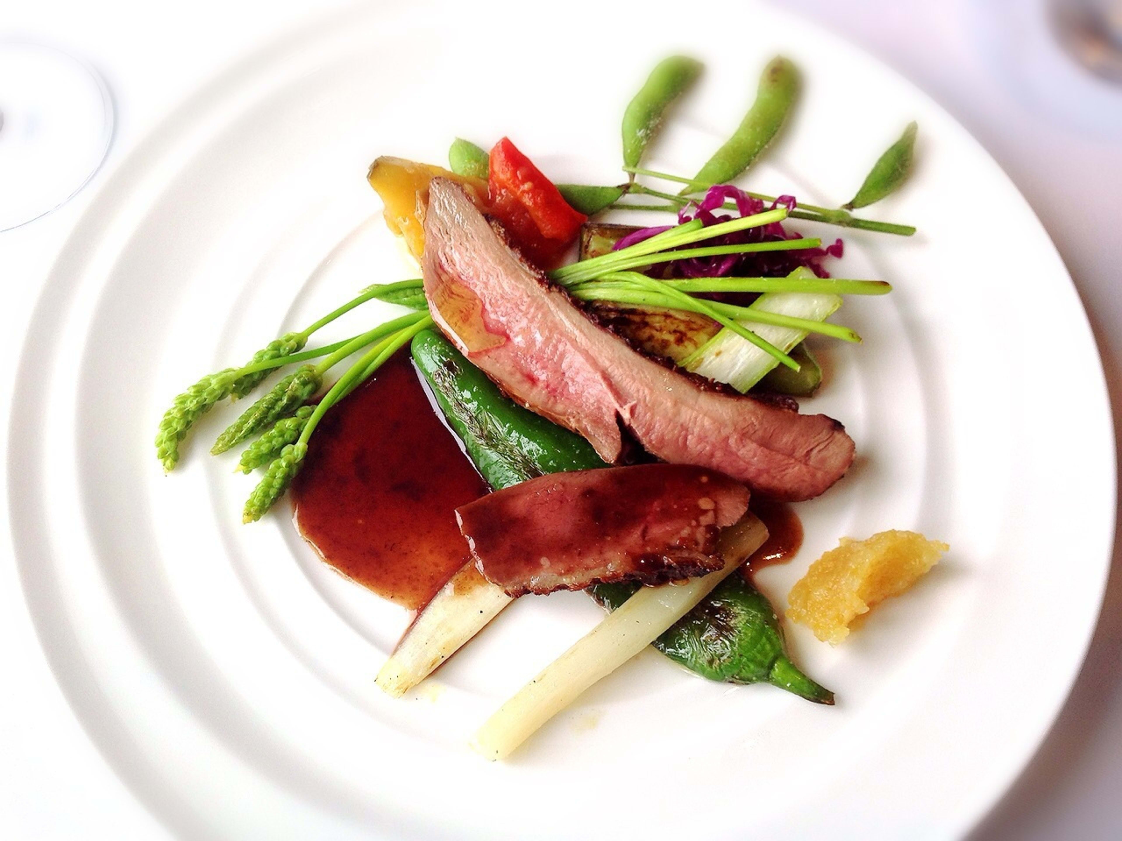 【最大8名まで可★贅沢なお祝いディナープラン】厳選食材を使用したメインとデザートが選べるコース＋メッセージ付きプレート★恵比寿駅徒歩4分の好立地