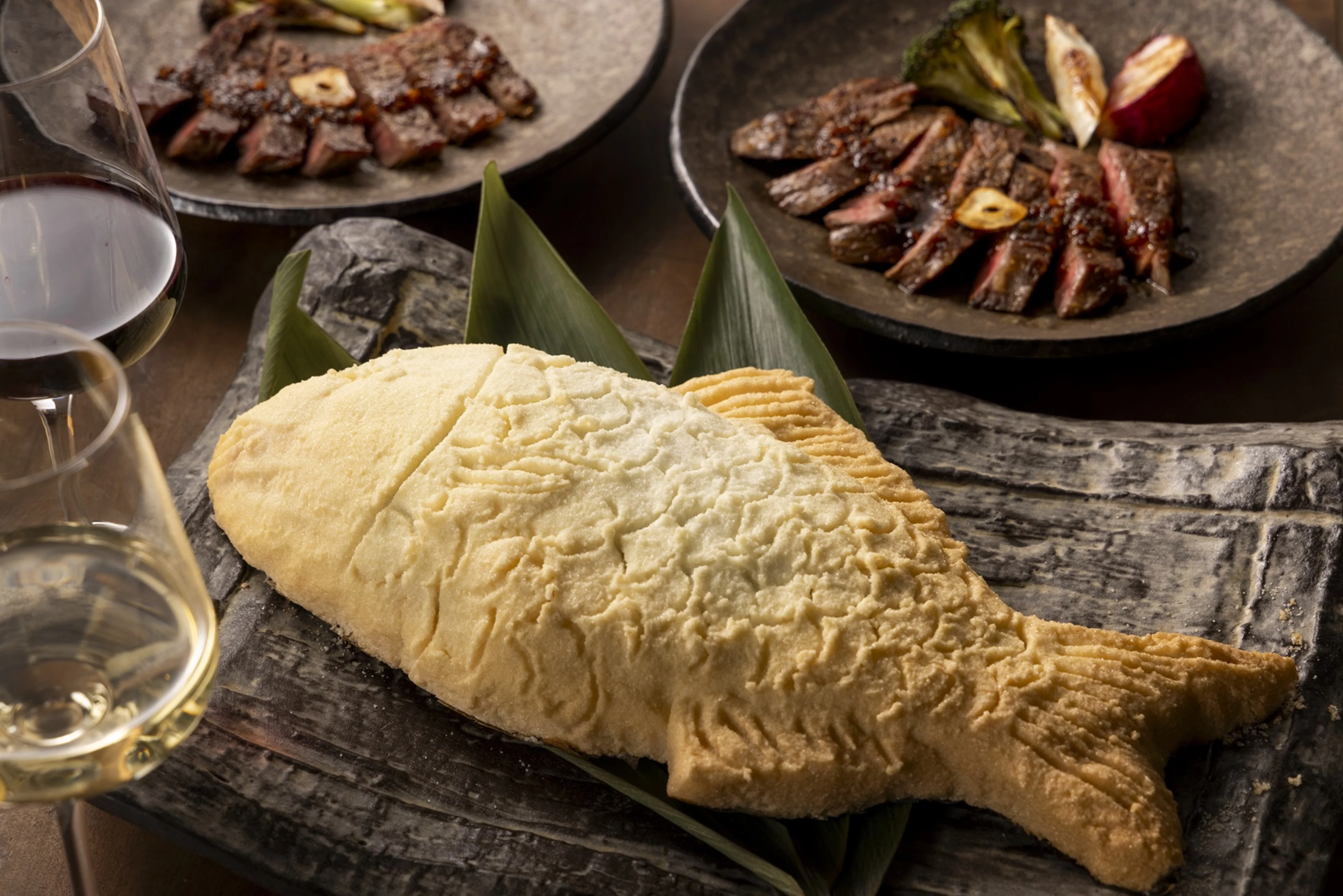 【アニバーサリーディナープラン】旬の農家直送野菜と鯛の塩釜焼きやステーキ等を堪能するコース全7品＋メッセージ付きプレート＆ドリンク3杯★中目黒で温かなひと時を