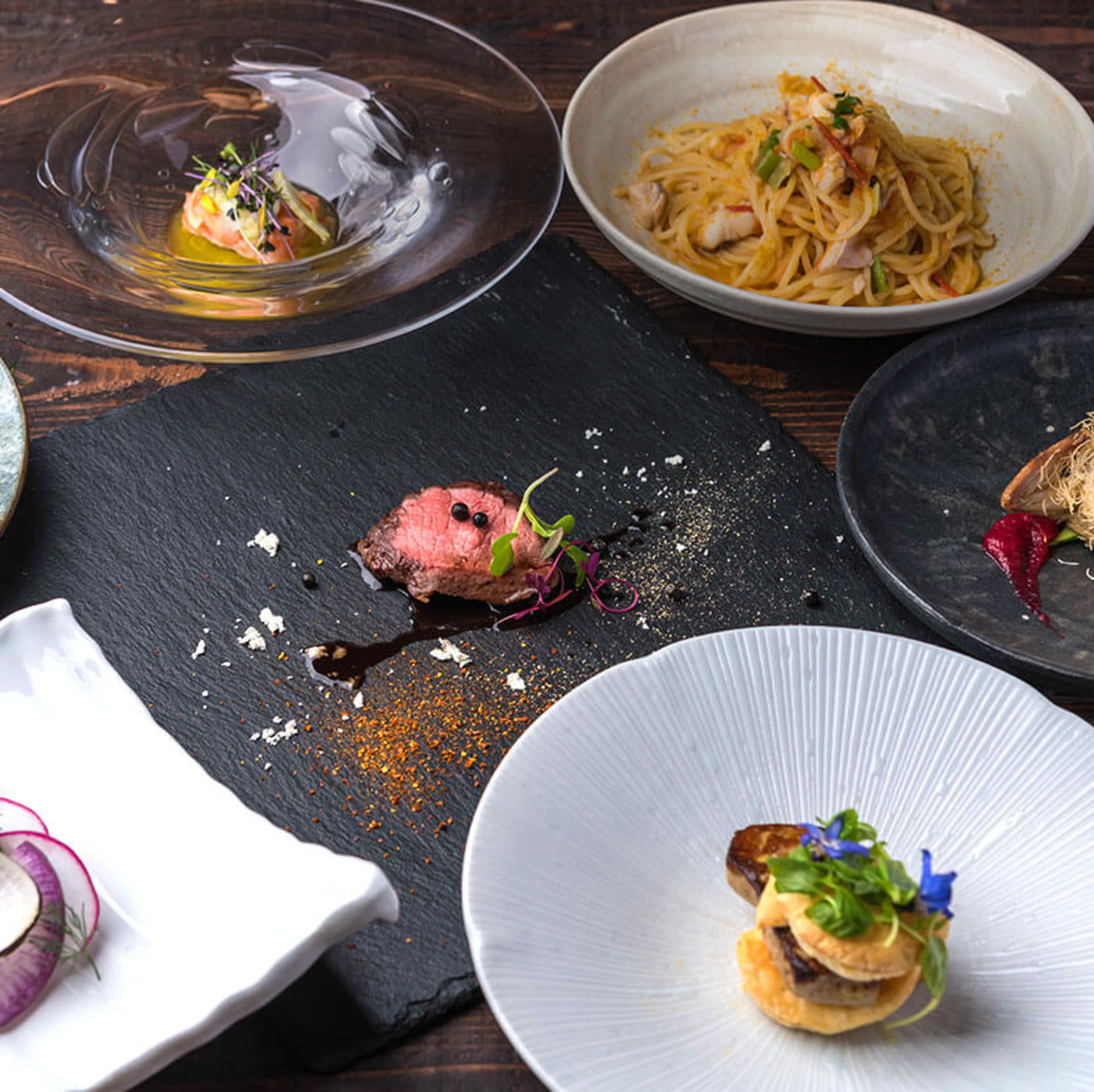 全8品のイタリアンコースまたは全10品のおまかせコース