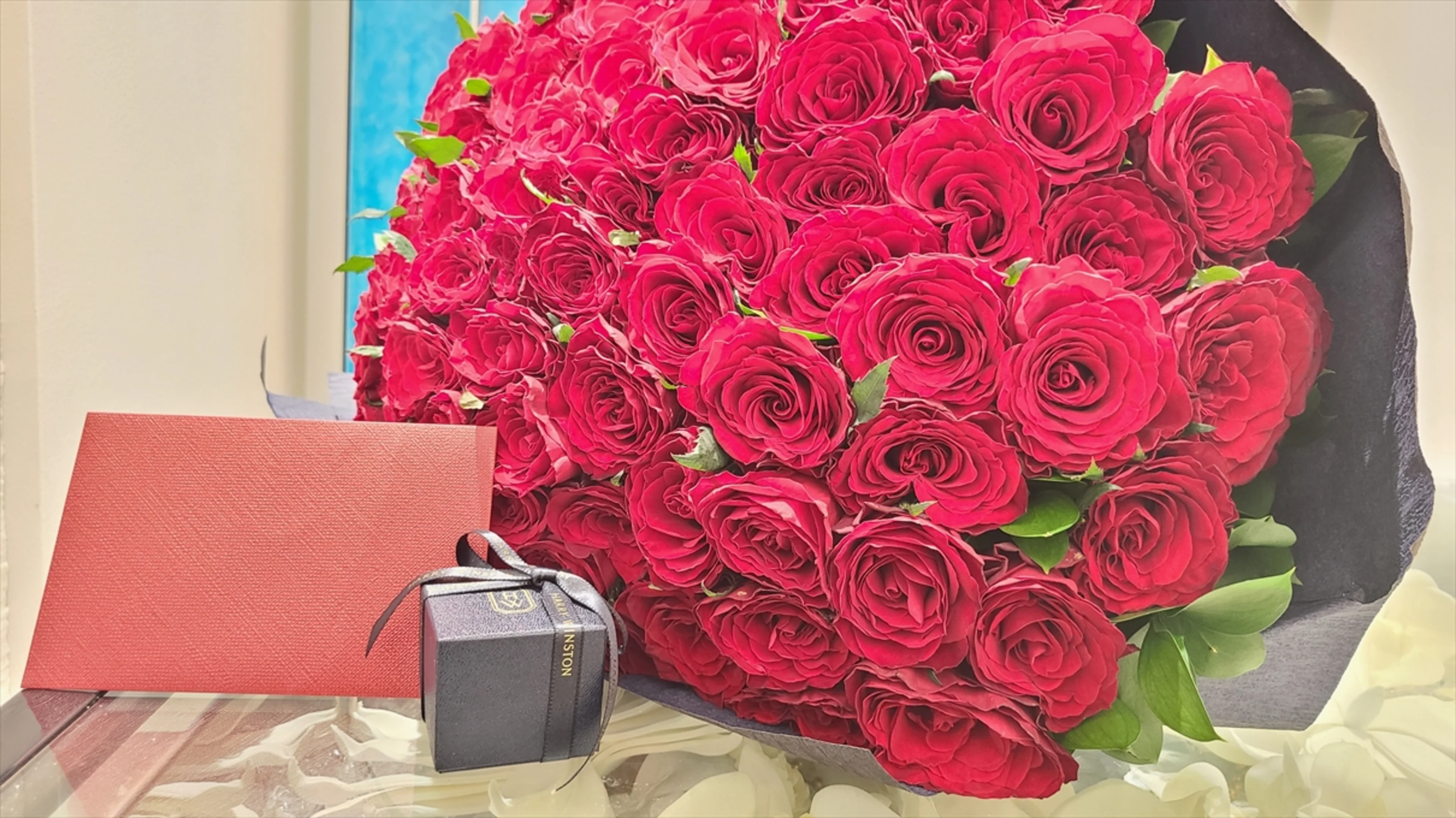 キャンドルでしきつめたテラスのバージンロードでプロポーズ！【半個室確約 プロポーズプラン】Wメイン含む極上ディナー6品＋乾杯ドリンク＋オーダーメイドのデザートプレート★プロポーズプランナーの事前打ち合わせとリハーサル付！★三宮駅から徒歩8分！大人の隠れ家バーで叶えるプロポーズのひととき★プロポーズ丸投げプラン