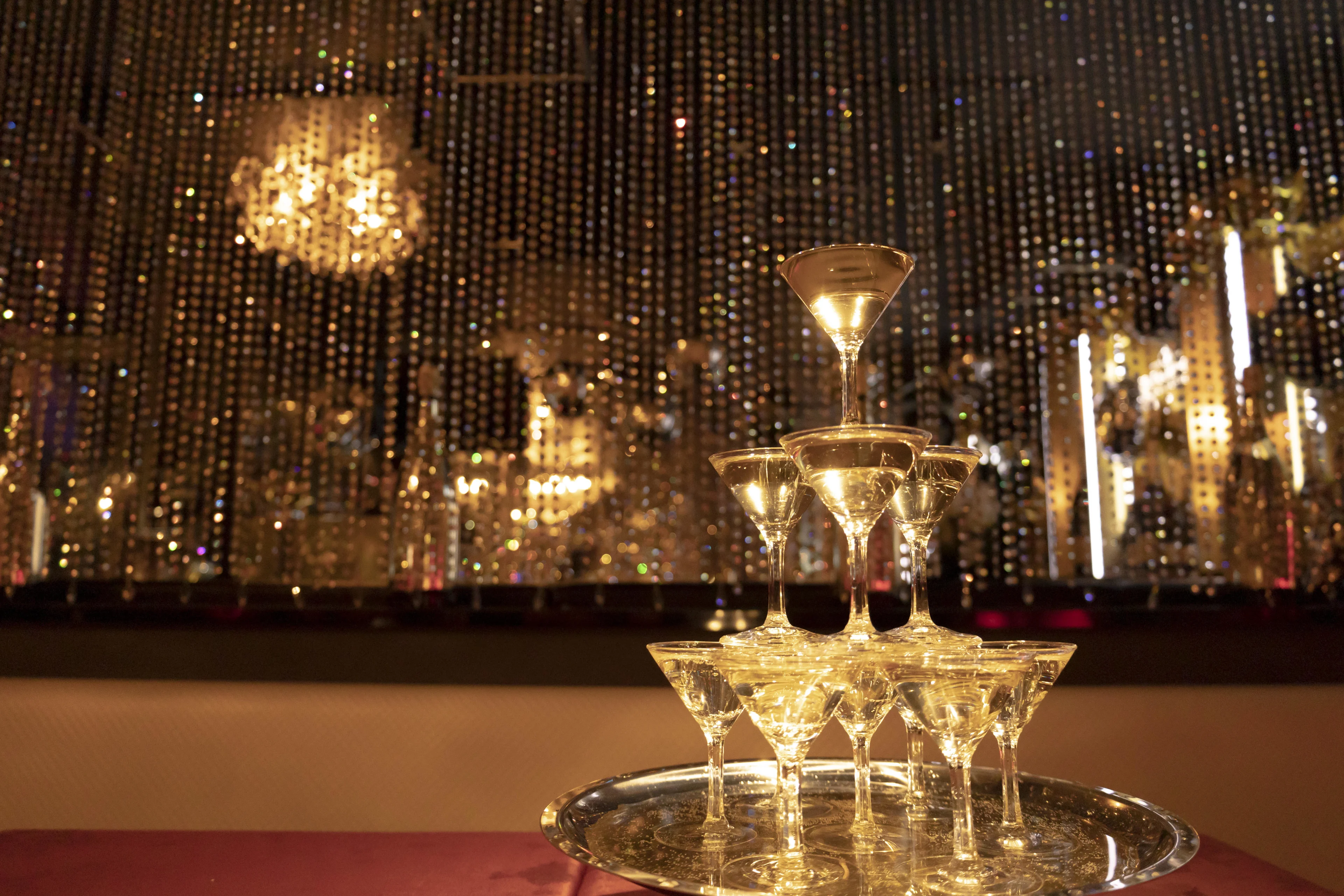 シャンパンタワー（辛口or甘口orノンアル）