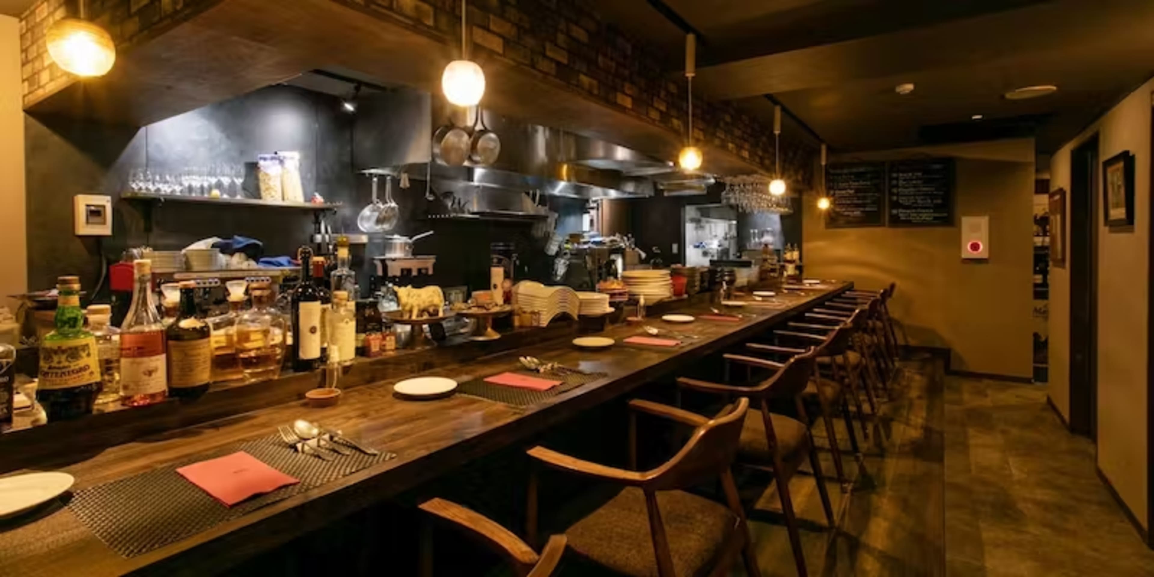 カウンター席 or テーブル席