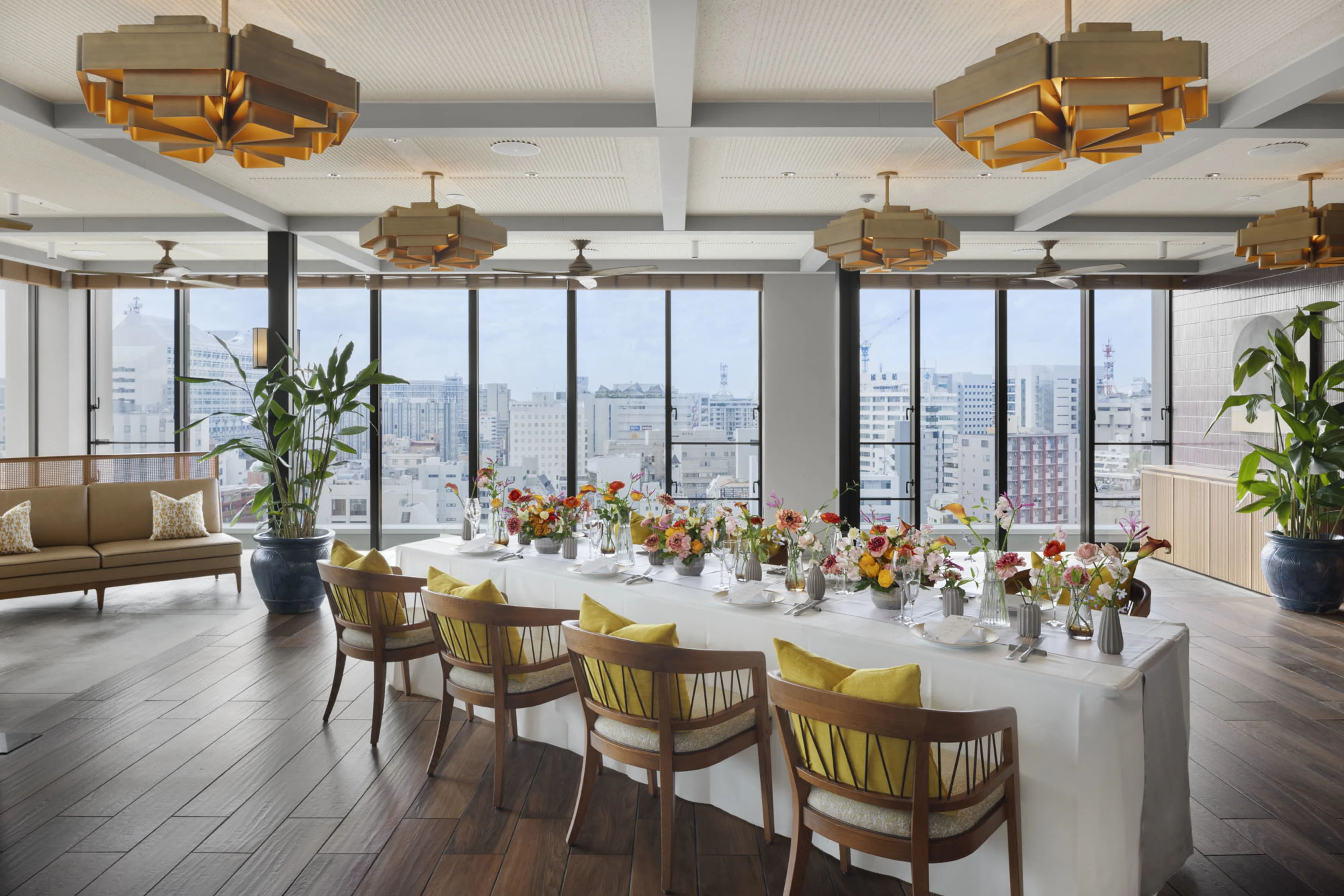 Anny限定【最大20名様☆絶景を望む個室または半個室確約 お顔合わせプラン】沖縄の恵みを味わう和洋折衷フルコース＋乾杯ドリンク・フリードリンク付き★司会進行サービス付き★那覇市内パーキング完備