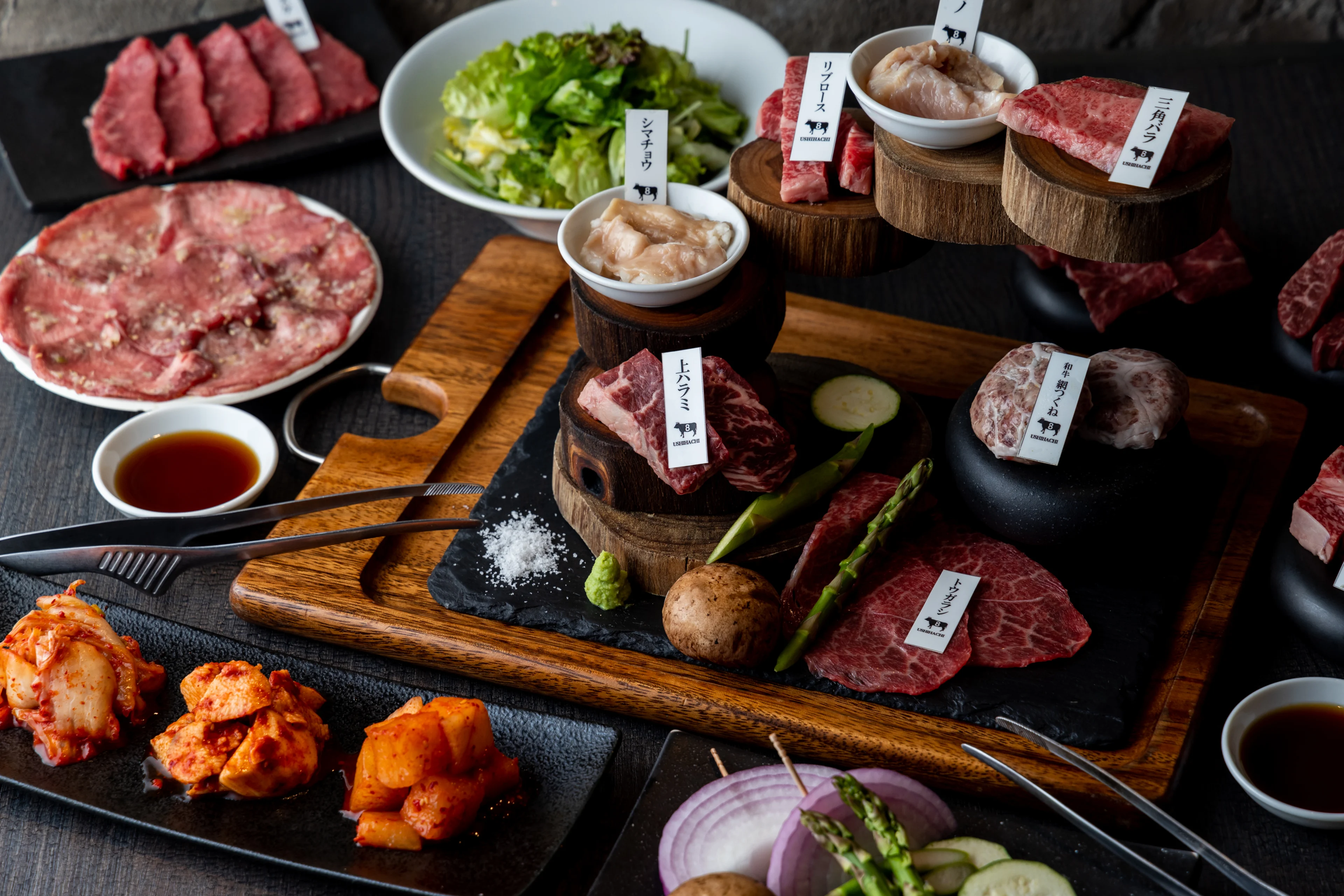 【最大10名様VIPルームor窓際席確約×お祝いプラン】黒毛和牛の豪華焼肉コース全9品★乾杯スパークリングor飲み放題選択可×メッセージ付きデザートプレートつき★渋谷の夜景を望みながら大切なひとときを