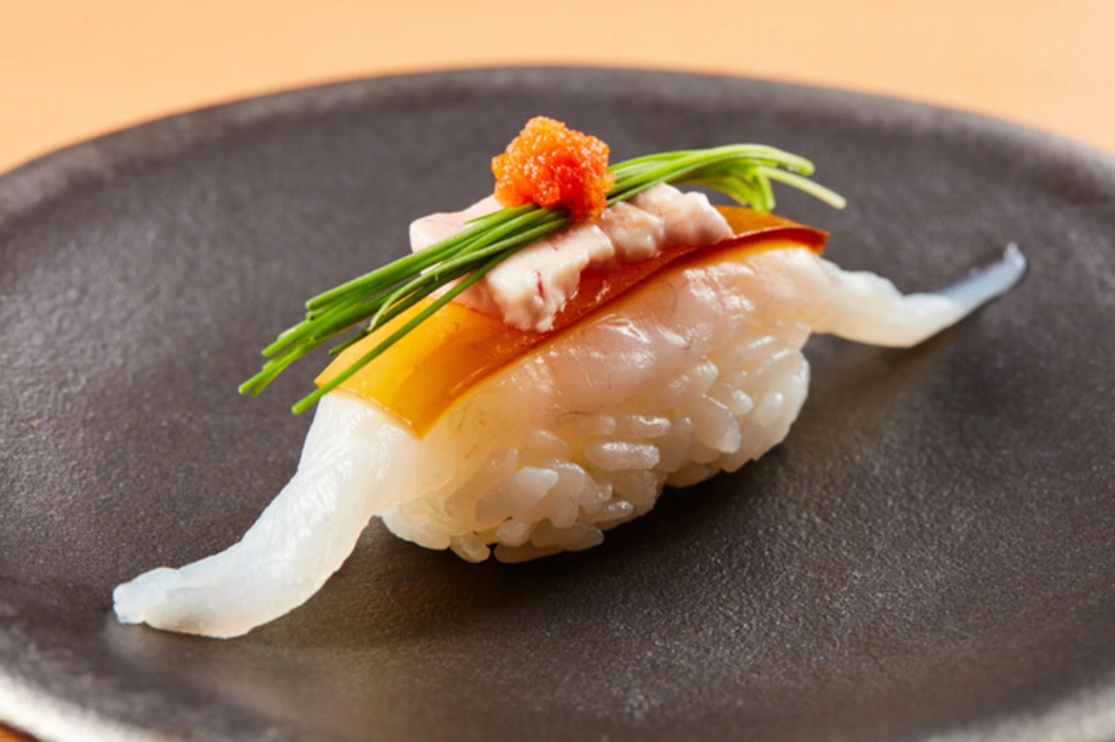 【12月23日～25日限定！Xmasプラン】神楽坂の隠れ家で味わう絶品懐石と鮨コース＋ウェルカムドリンク付き★特別なデート・誕生日・記念日を華やかに彩る、和の心が息づく上質なひととき