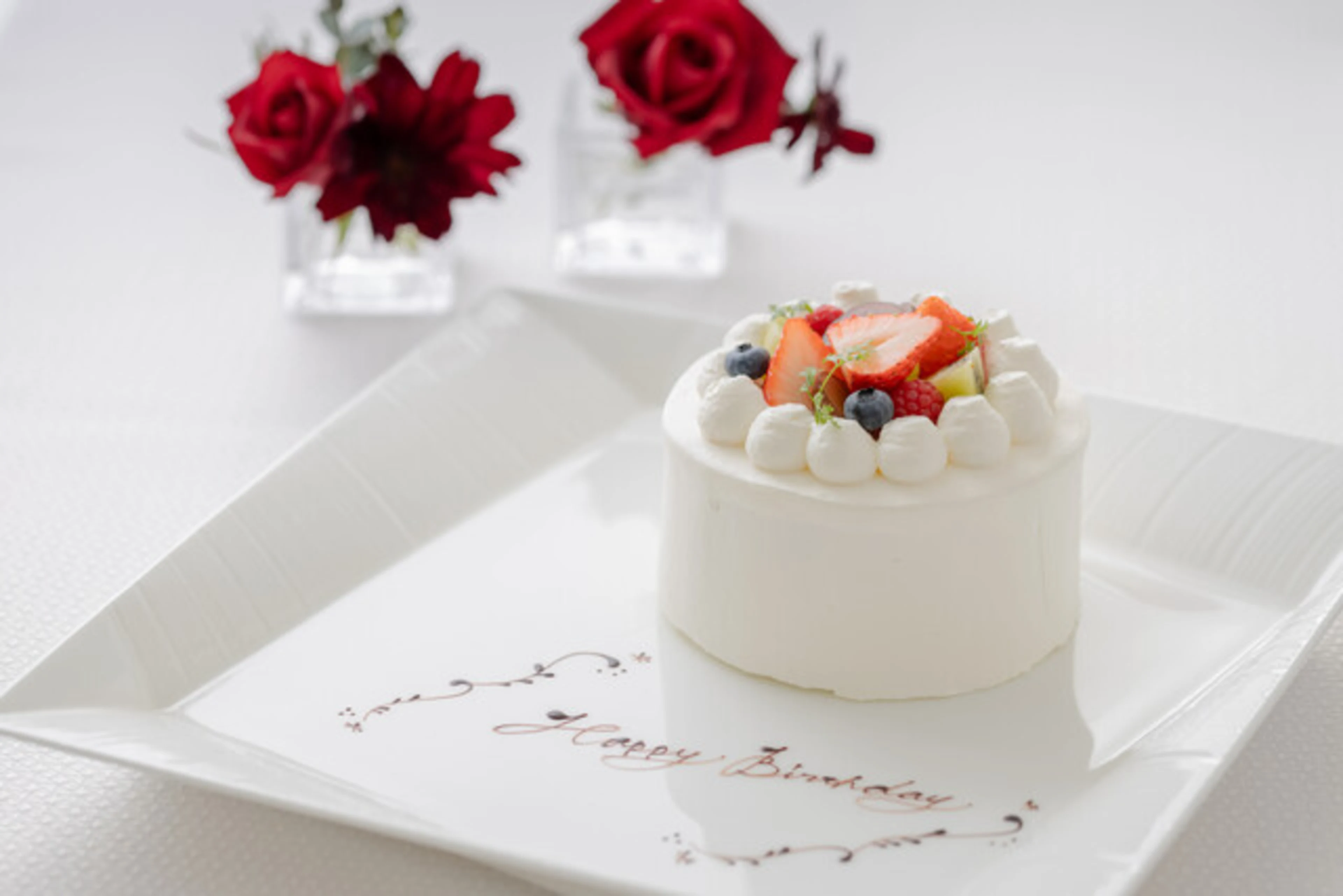 ホールケーキ（4号サイズ）