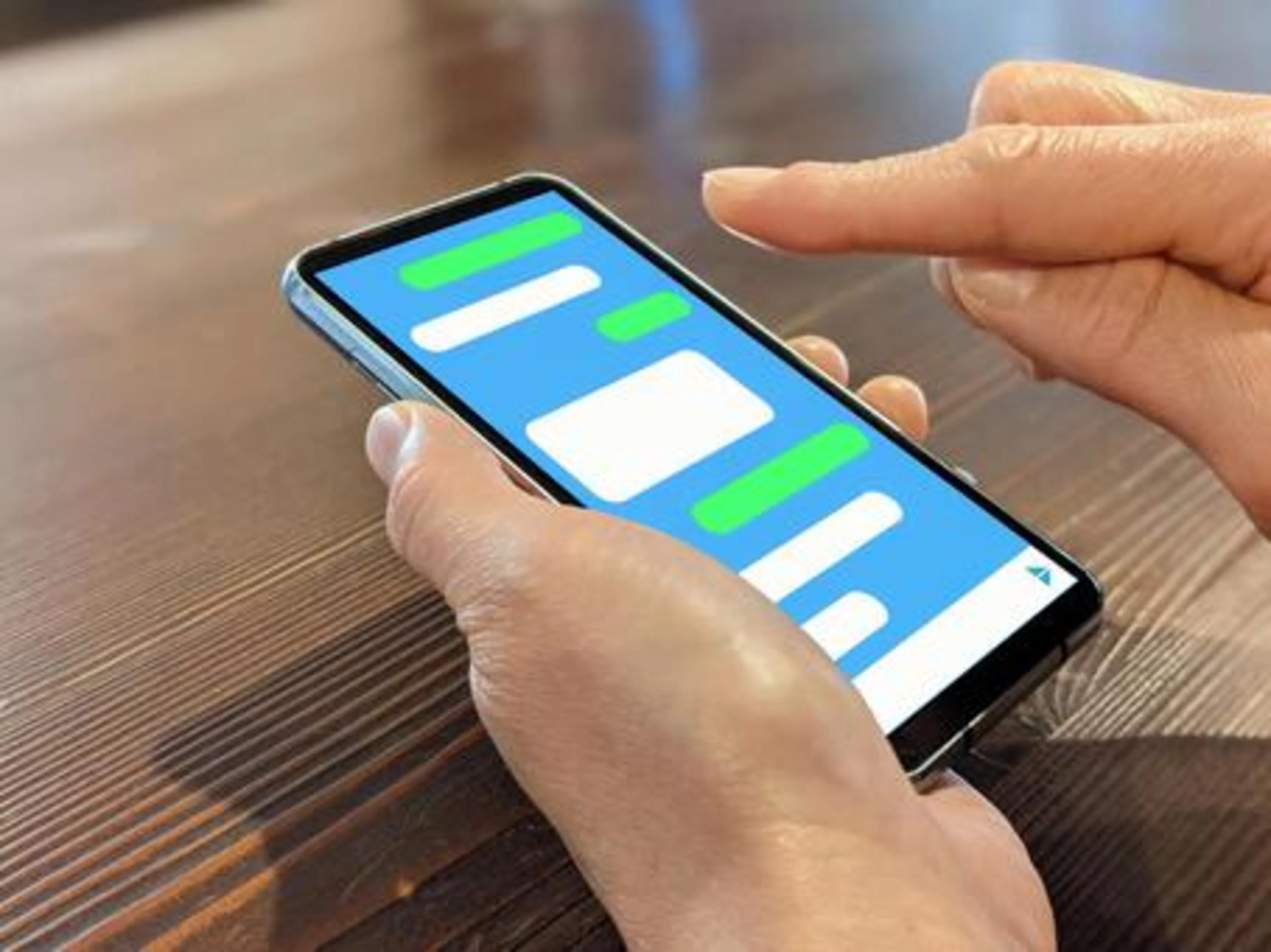 LINEでのやり取りも可能