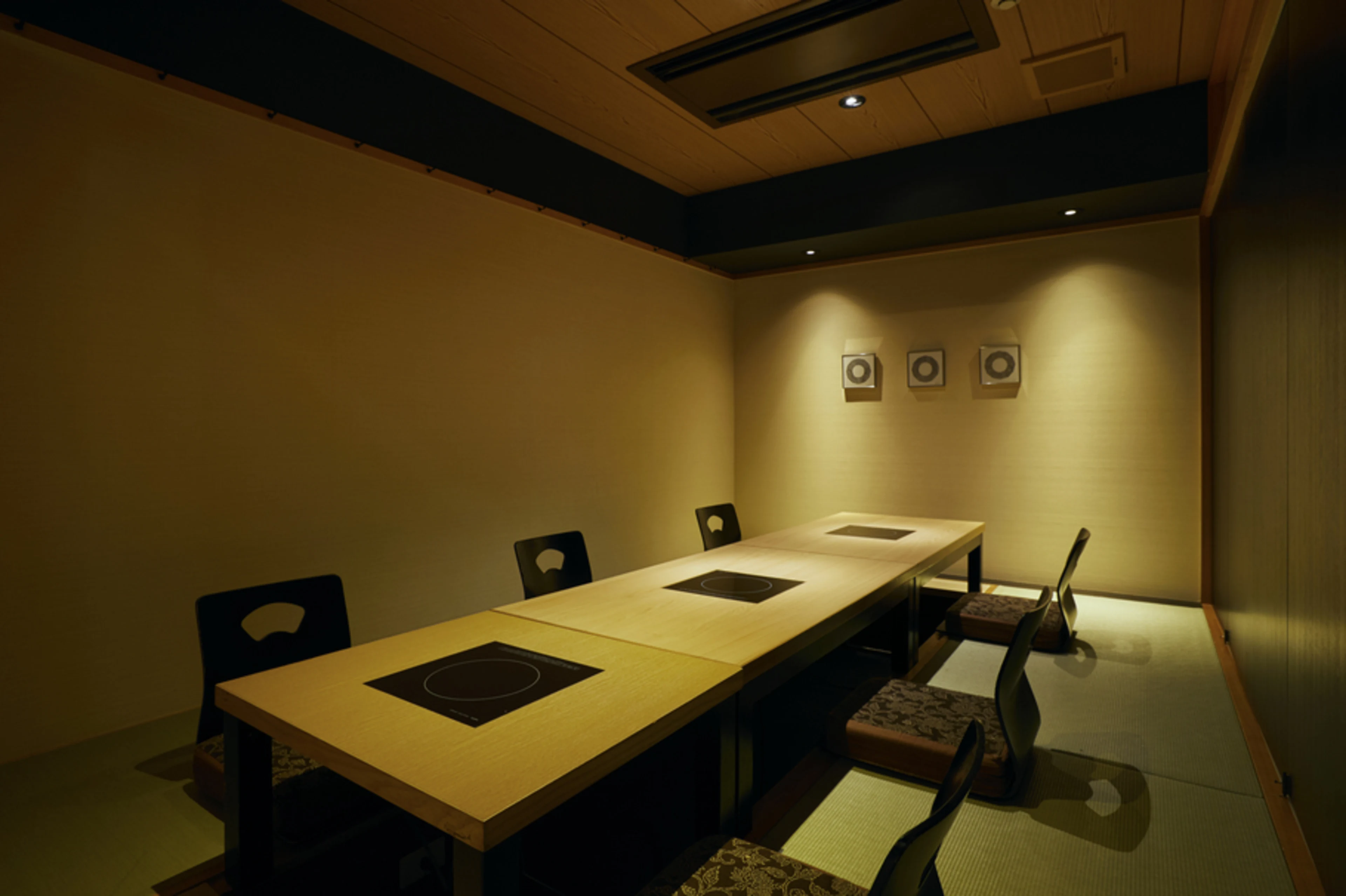 個室（掘りごたつ）