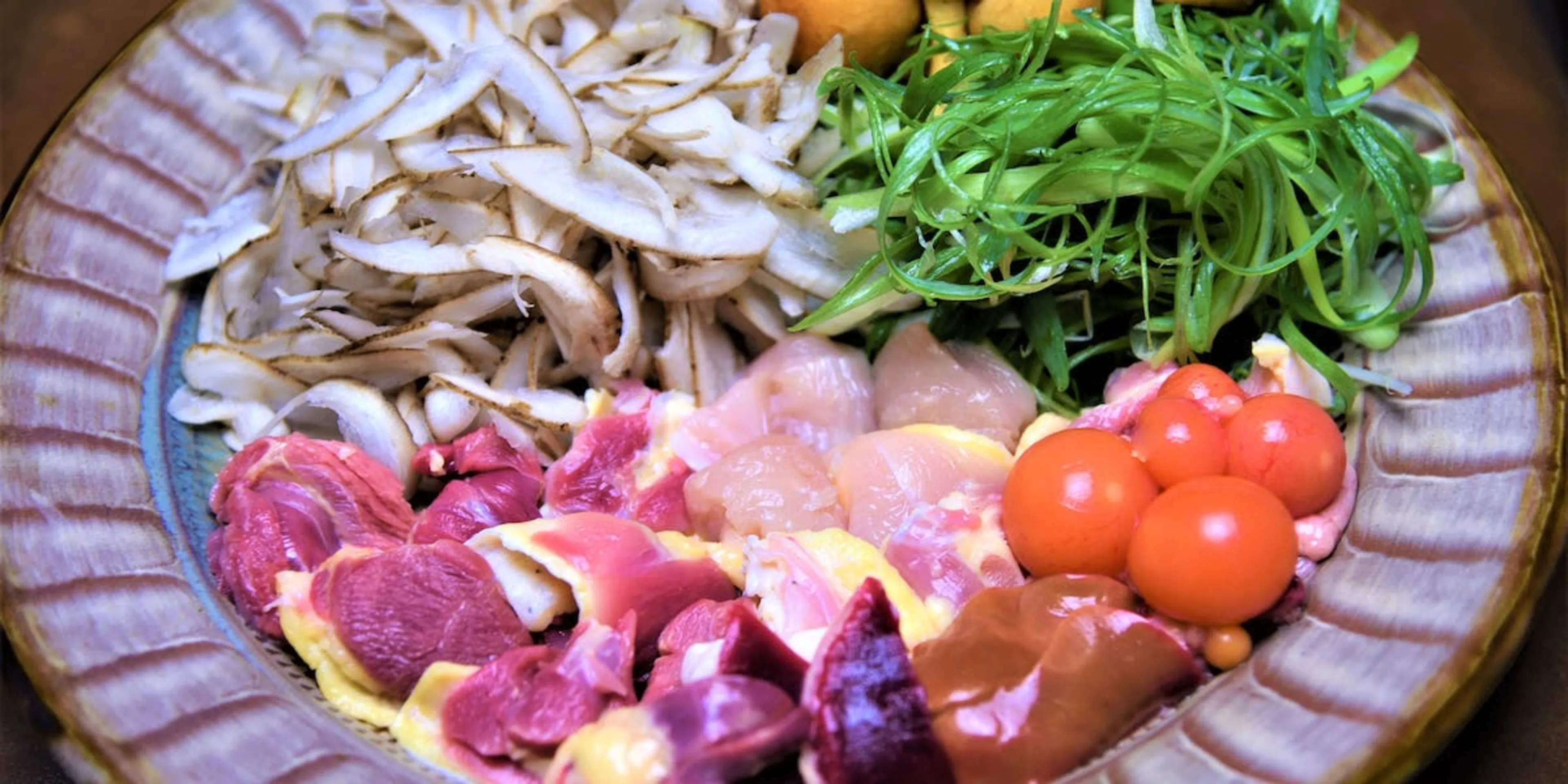 【個室確約 / アニバーサリープラン】手打ち蕎麦含む軍鶏鍋ランチコース全５品＋乾杯ドリンク★三千院や寂光院が佇む京都大原でお祝い★