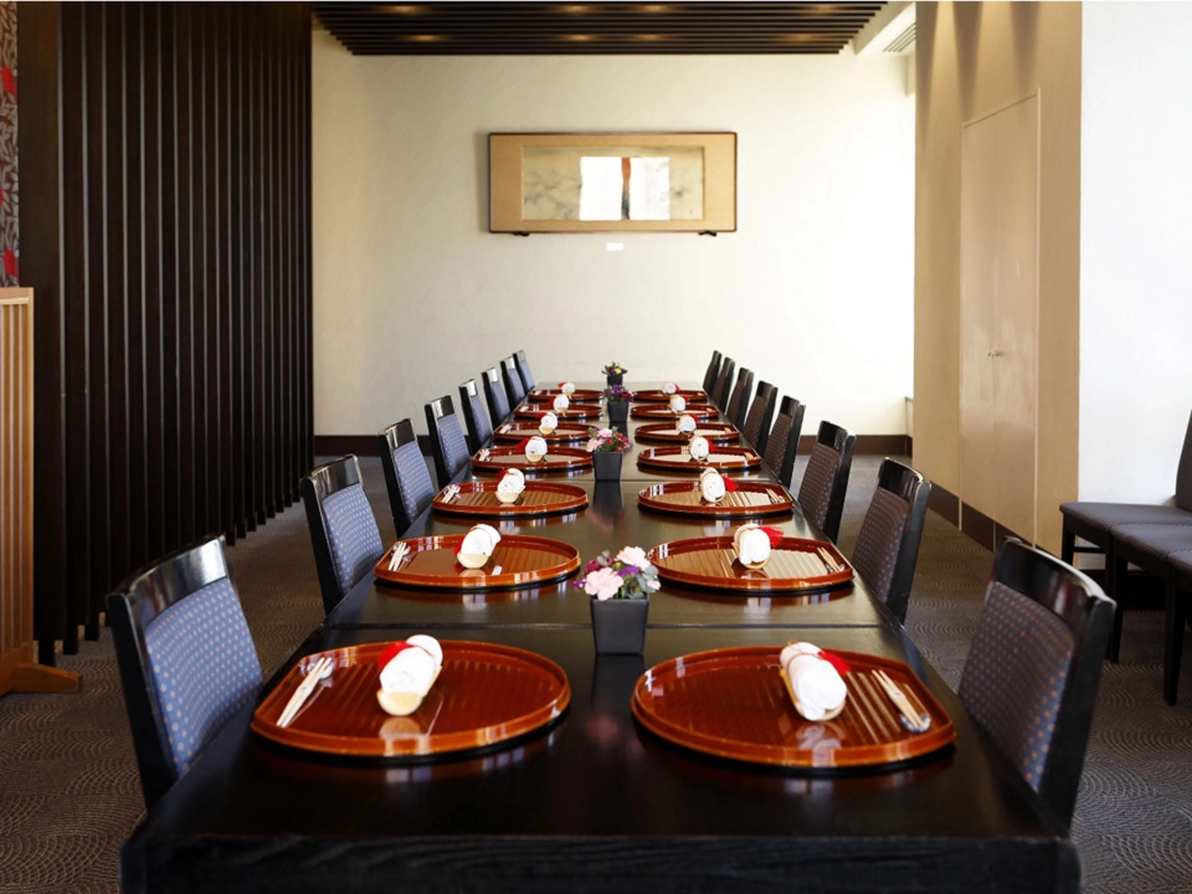 【5〜10名様 / 個室確約★接待会食ディナープラン】旬の美食で贅を尽くす〜料理長厳選★会席料理全7品＋選べる銘酒飲み放題付き〜JR大阪駅徒歩3分・ホテルモントレ大阪