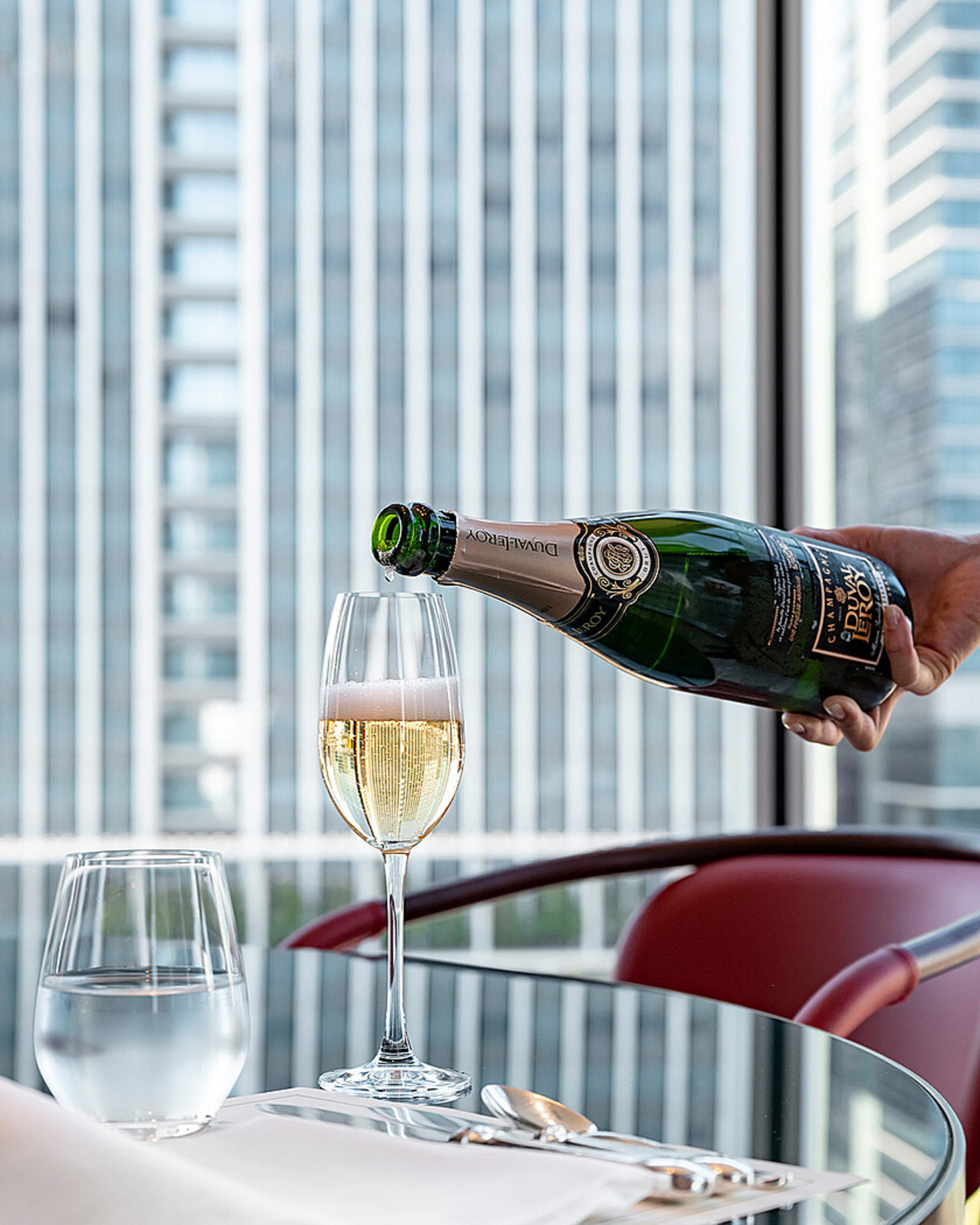 乾杯用グラスシャンパン