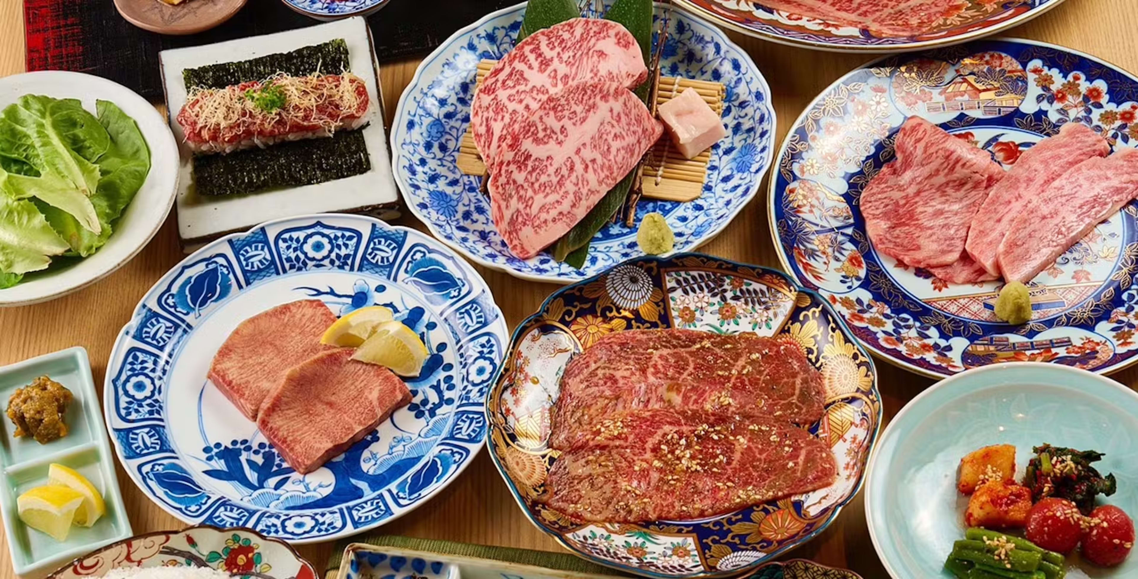 【個室or半個室確約★2025年クリスマス限定プラン】大人の隠れ家焼肉店で、贅沢な全10品コースと特別なクリスマスを堪能