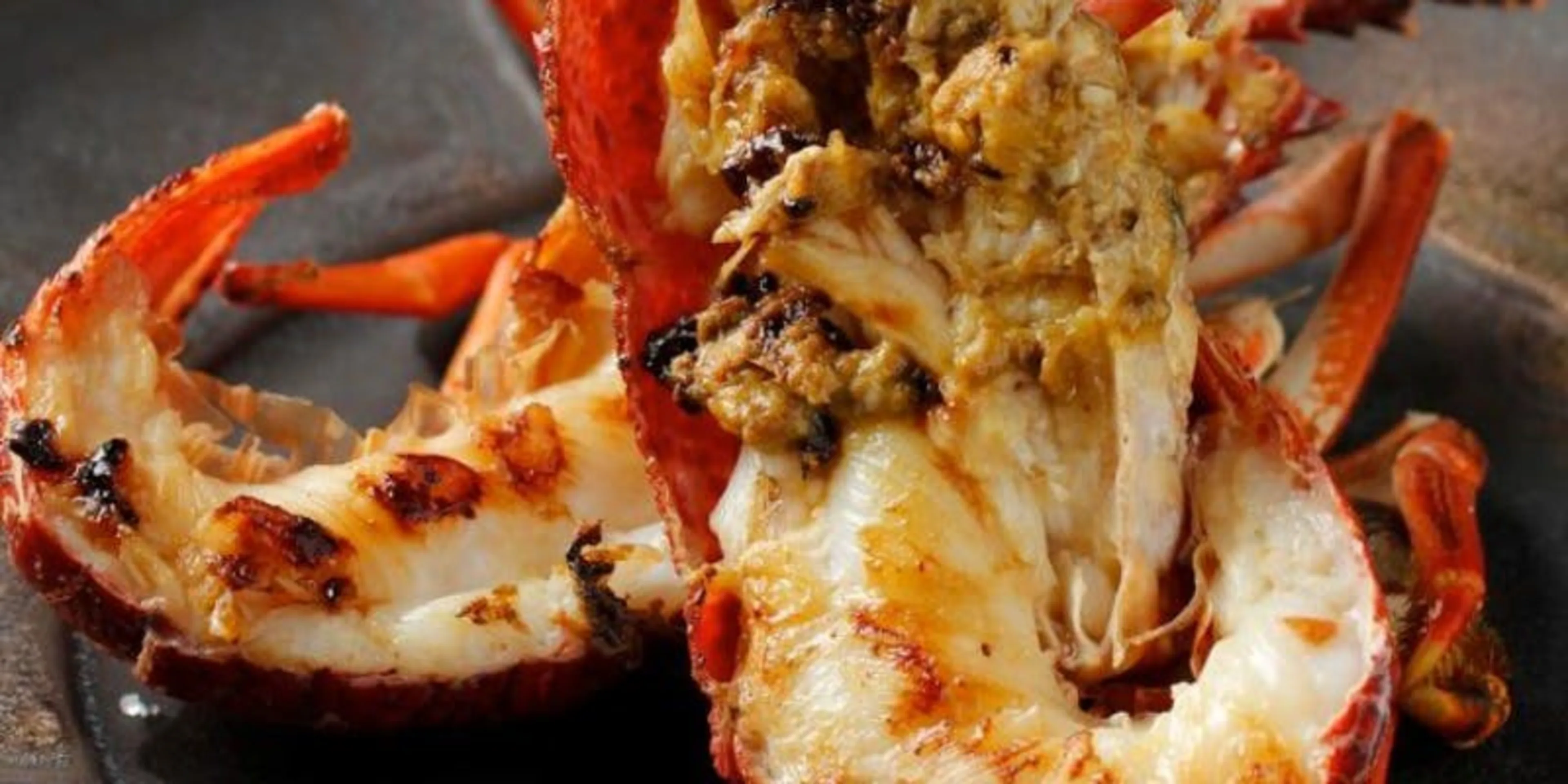 【メッセージ付きプレートセット★プレミアムアニバーサリー】A5黒毛和牛サーロイン＆ヒレを堪能する絶品鉄板コース全3種★ペアリング選択可★非日常空間で過ごす特別なひととき in 代官山