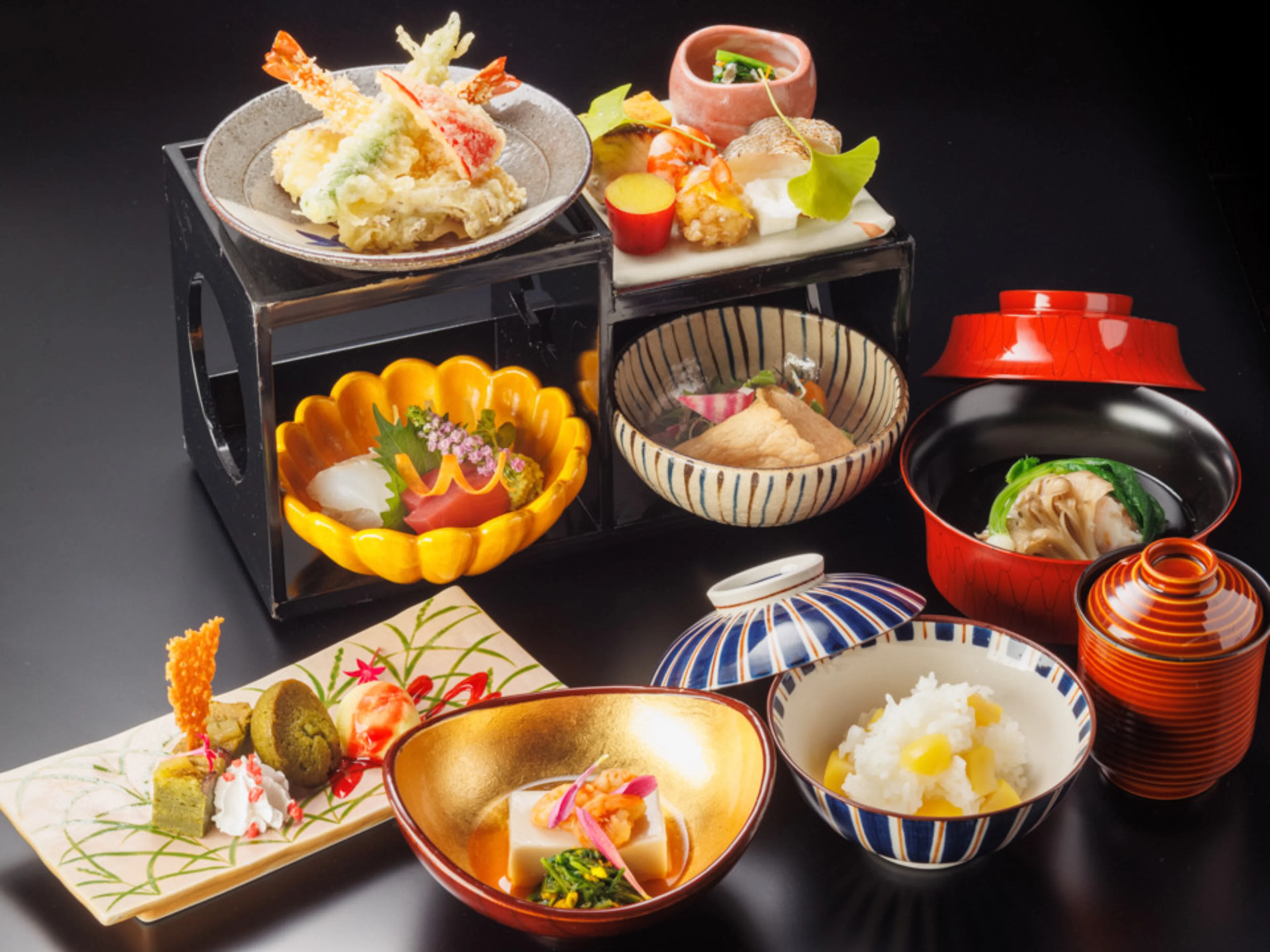 【アニバーサリープランナーの事前打ち合わせ付き/アニバーサリーランチプラン】旬の味覚を愉しむ花水木御膳＋オーダーメイドのデザートプレート★ホテルモントレ京都で記憶に残るアニバーサリーを★