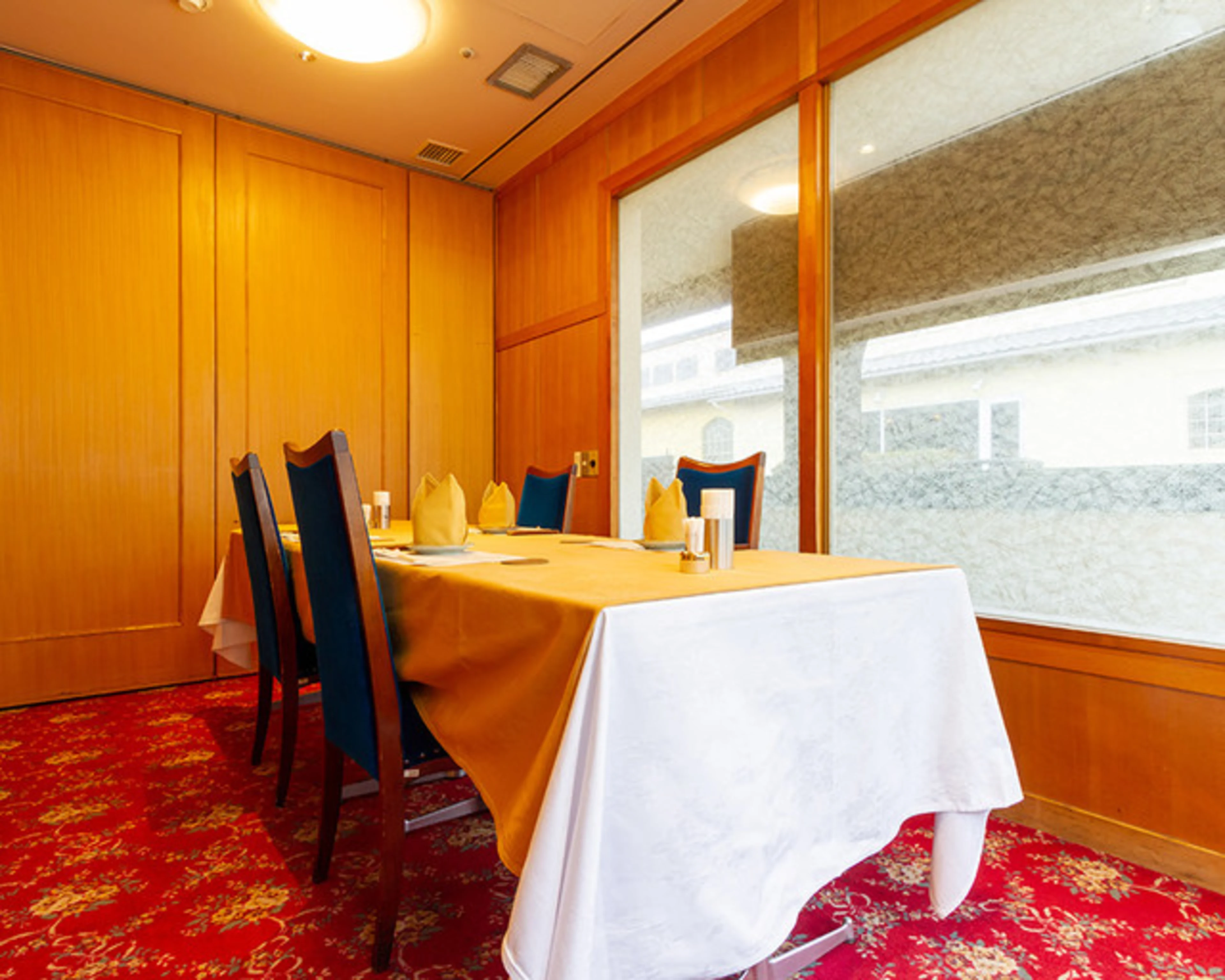 【個室確約×お食い初め】伊勢海老料理が選べる全10品ランチコース｜お食い初め膳＆メッセージカード対応可｜神戸ハーバーランドの絶景ロケーションで、お子様の成長を祝う特別なひとときに