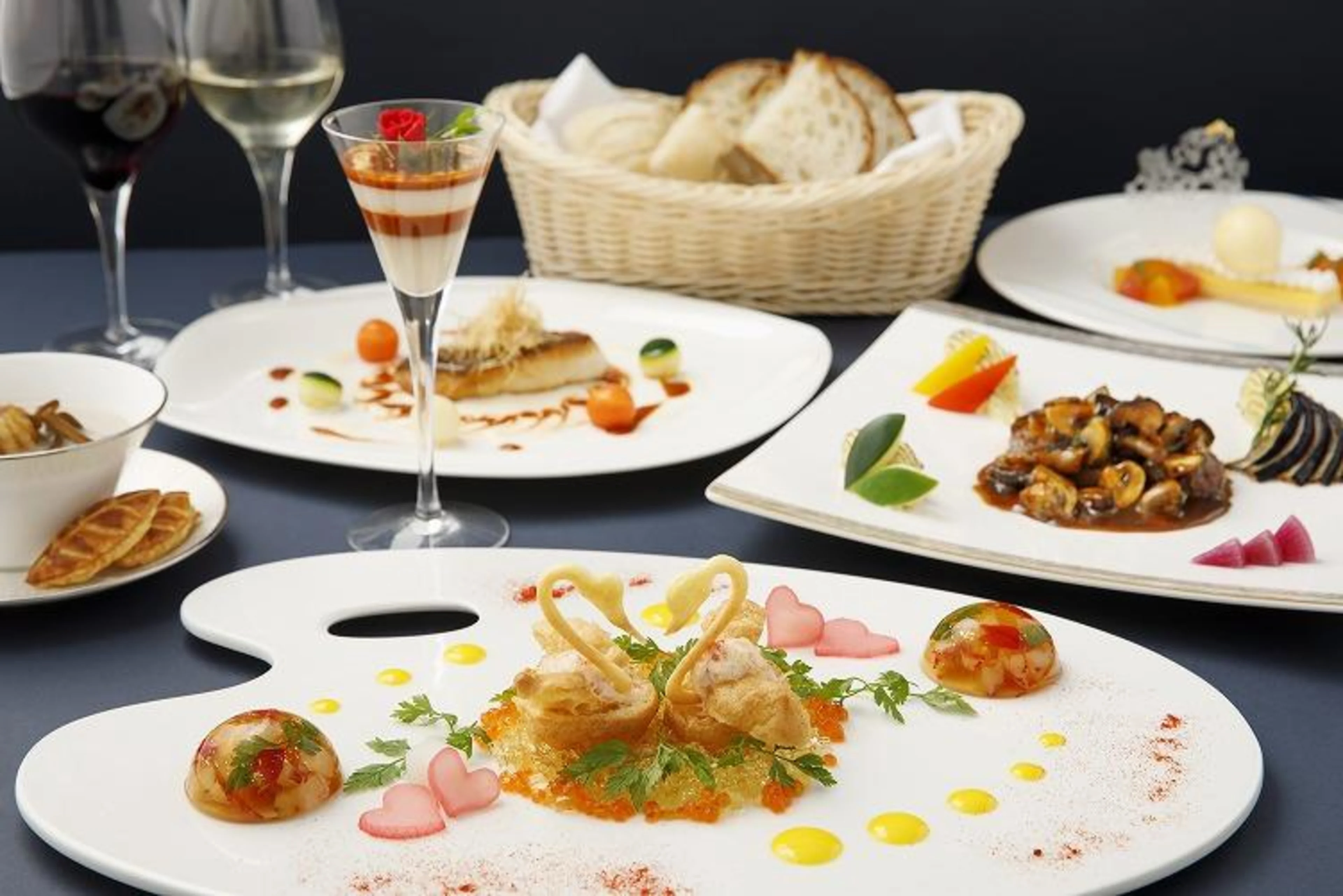 【ホテル内個室確約★結納・顔合わせプラン】魚と肉のWメイン！フレンチフルコース★名古屋の絶景を見下ろしながら美食を堪能